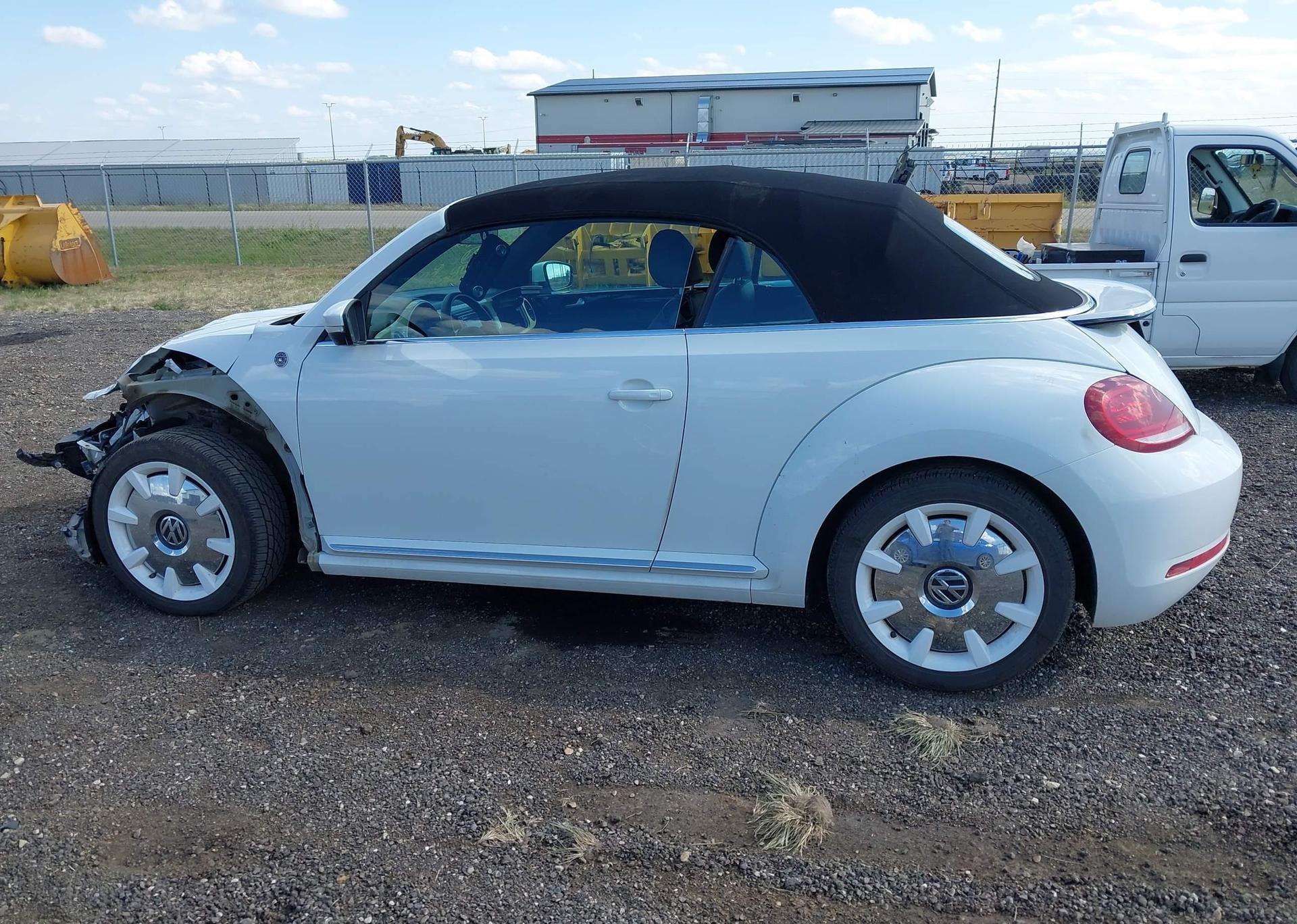2019 VOLKSWAGEN BEETLE WOLFSBURG EDITION