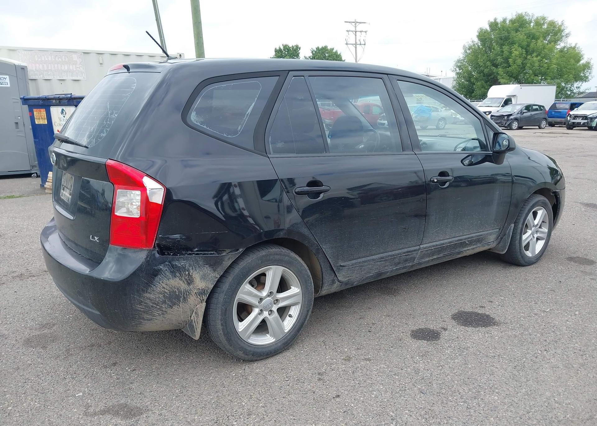 2009 KIA RONDO LX