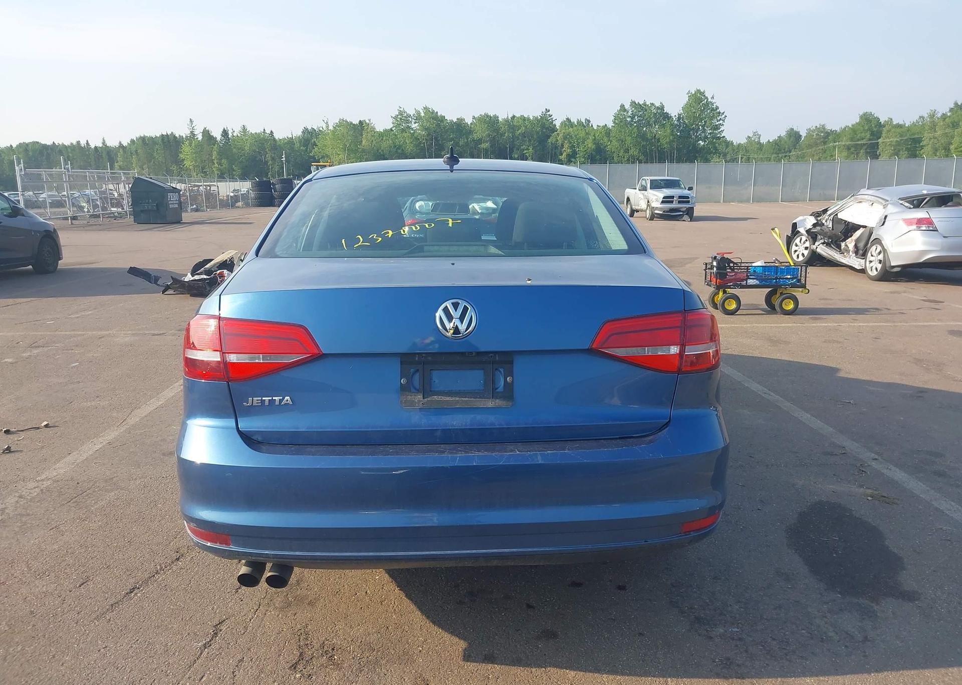 2015 VOLKSWAGEN JETTA S