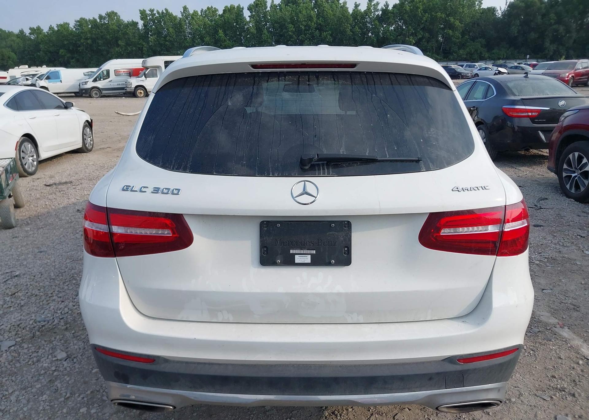 2019 MERCEDES-BENZ GLC 300 4MATIC