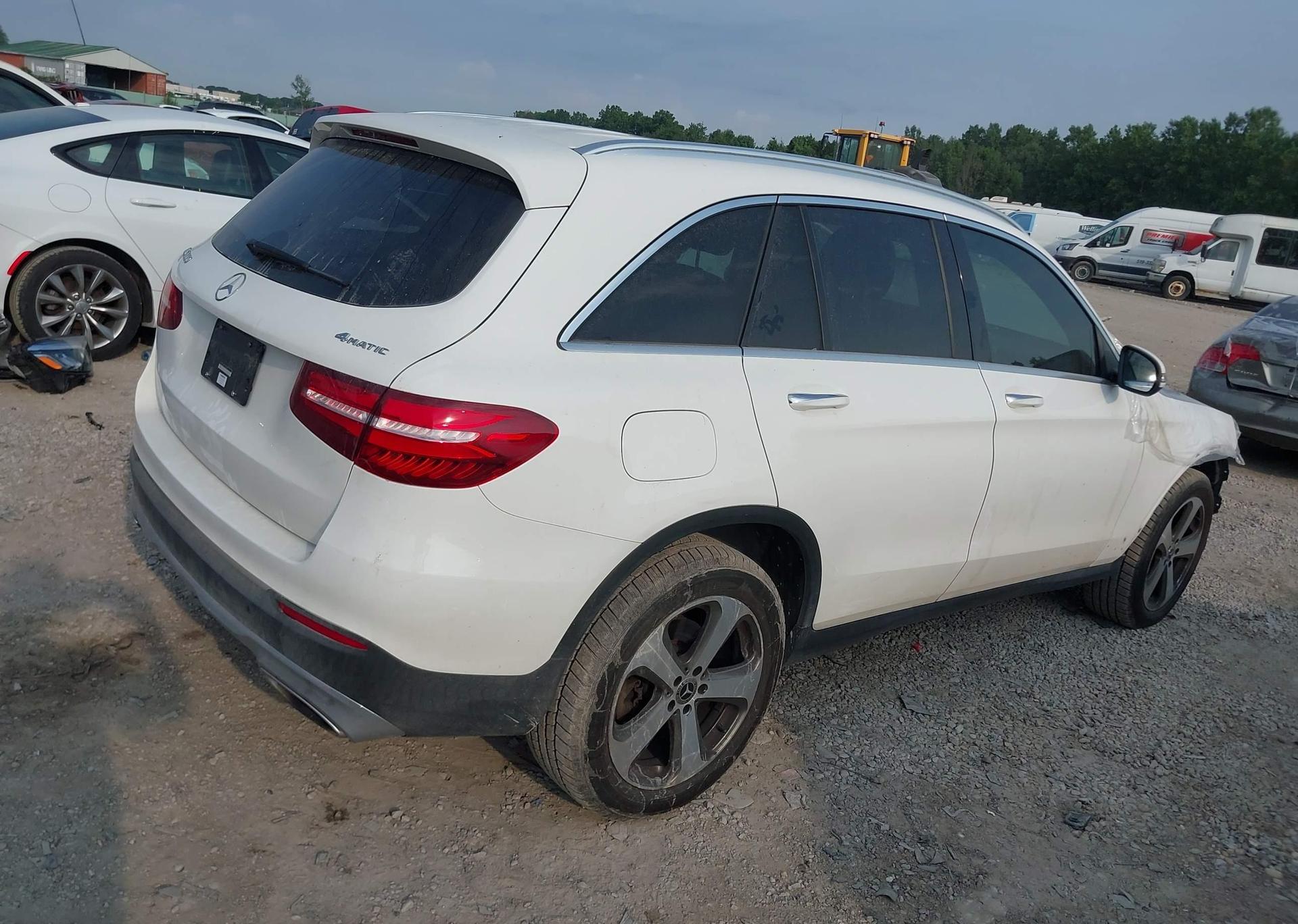 2019 MERCEDES-BENZ GLC 300 4MATIC
