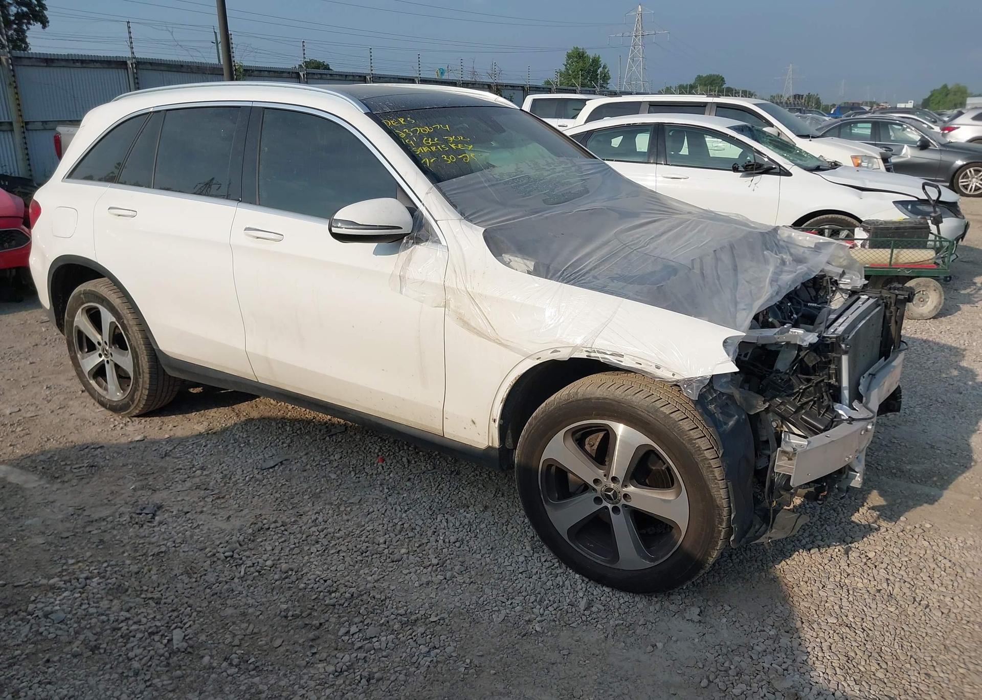 2019 MERCEDES-BENZ GLC 300 4MATIC