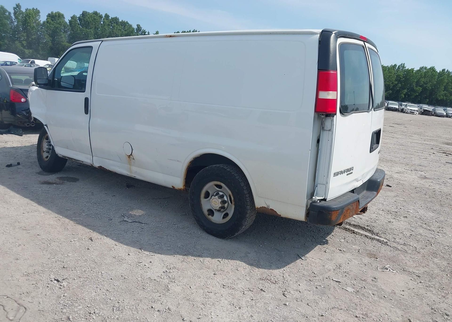 2013 CHEVROLET EXPRESS 2500