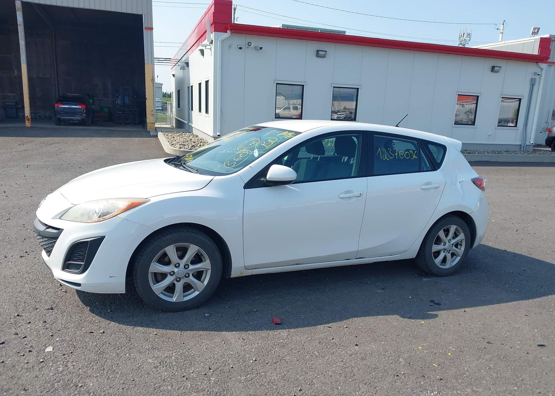 2011 MAZDA MAZDA3 GX