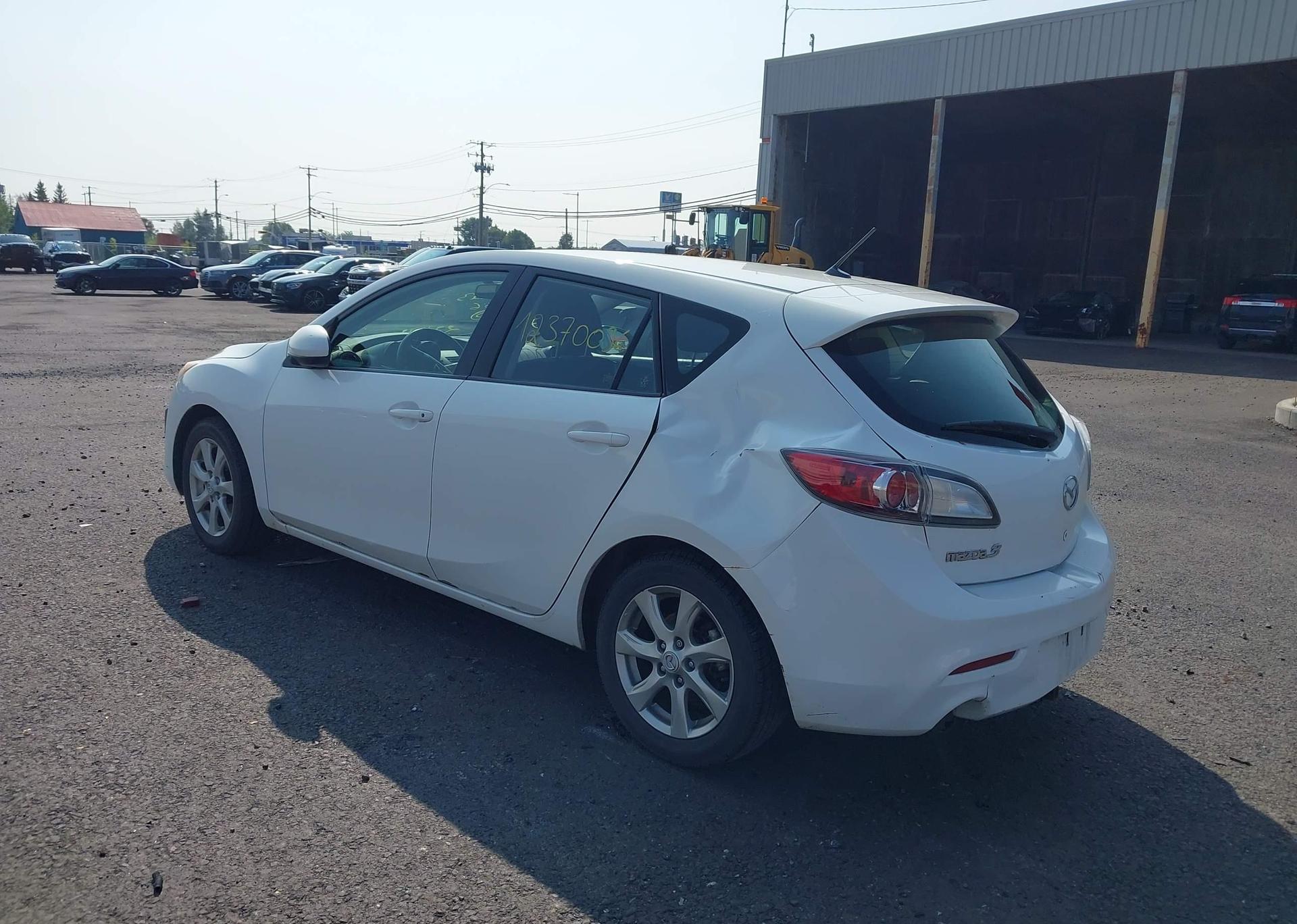 2011 MAZDA MAZDA3 GX