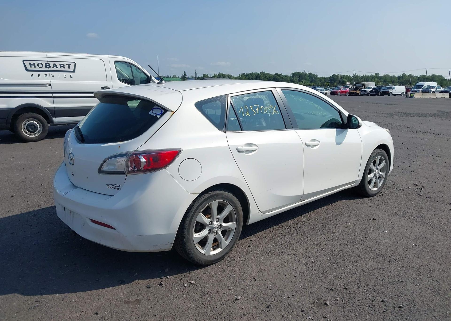 2011 MAZDA MAZDA3 GX