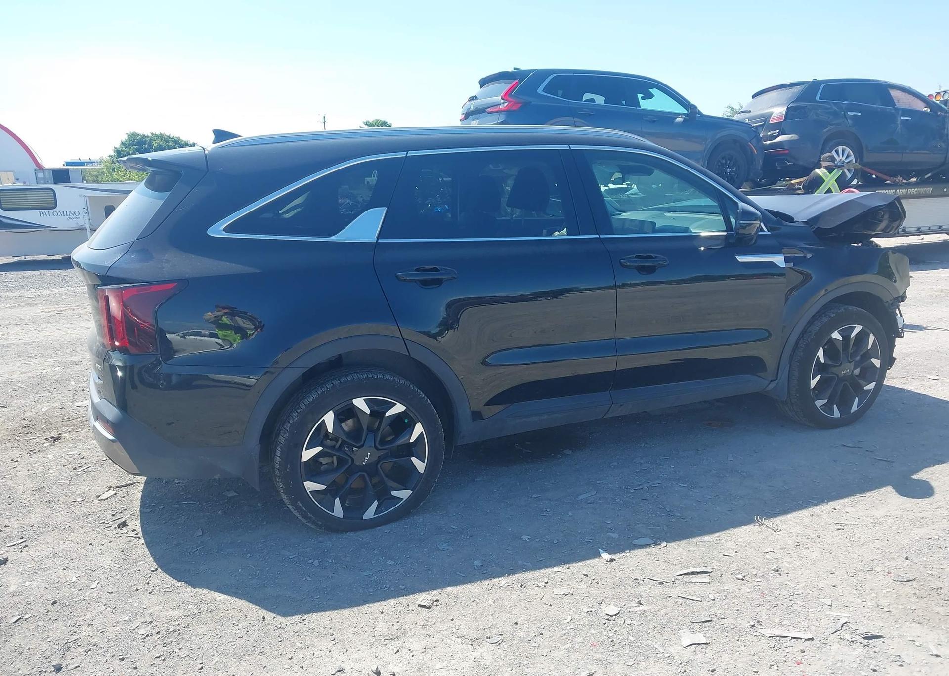 2025 KIA SORENTO EX