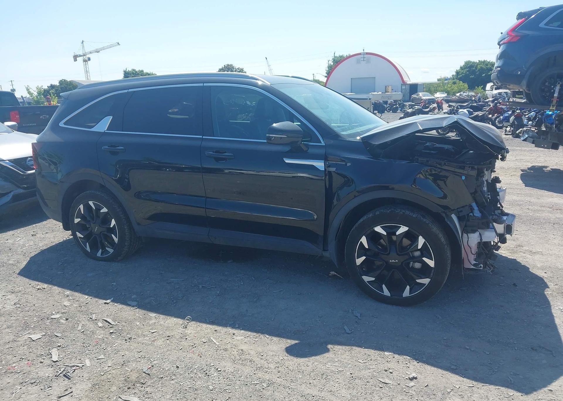 2025 KIA SORENTO EX
