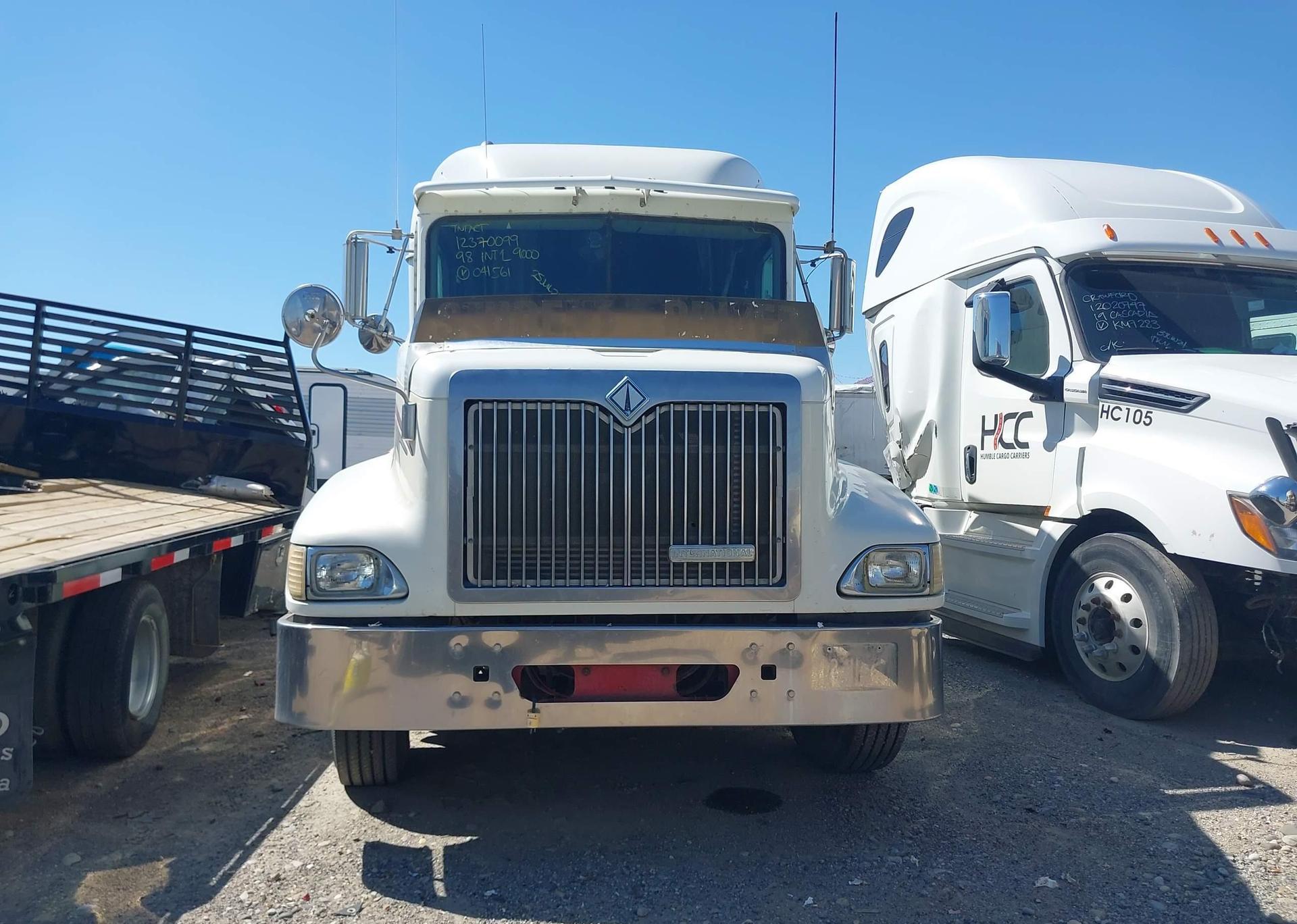 1998 INTERNATIONAL 9000 9400