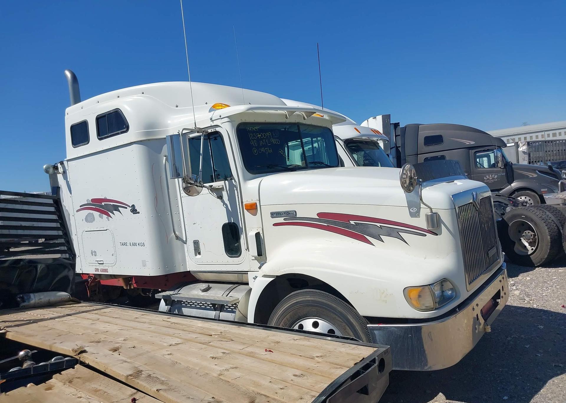 1998 INTERNATIONAL 9000 9400