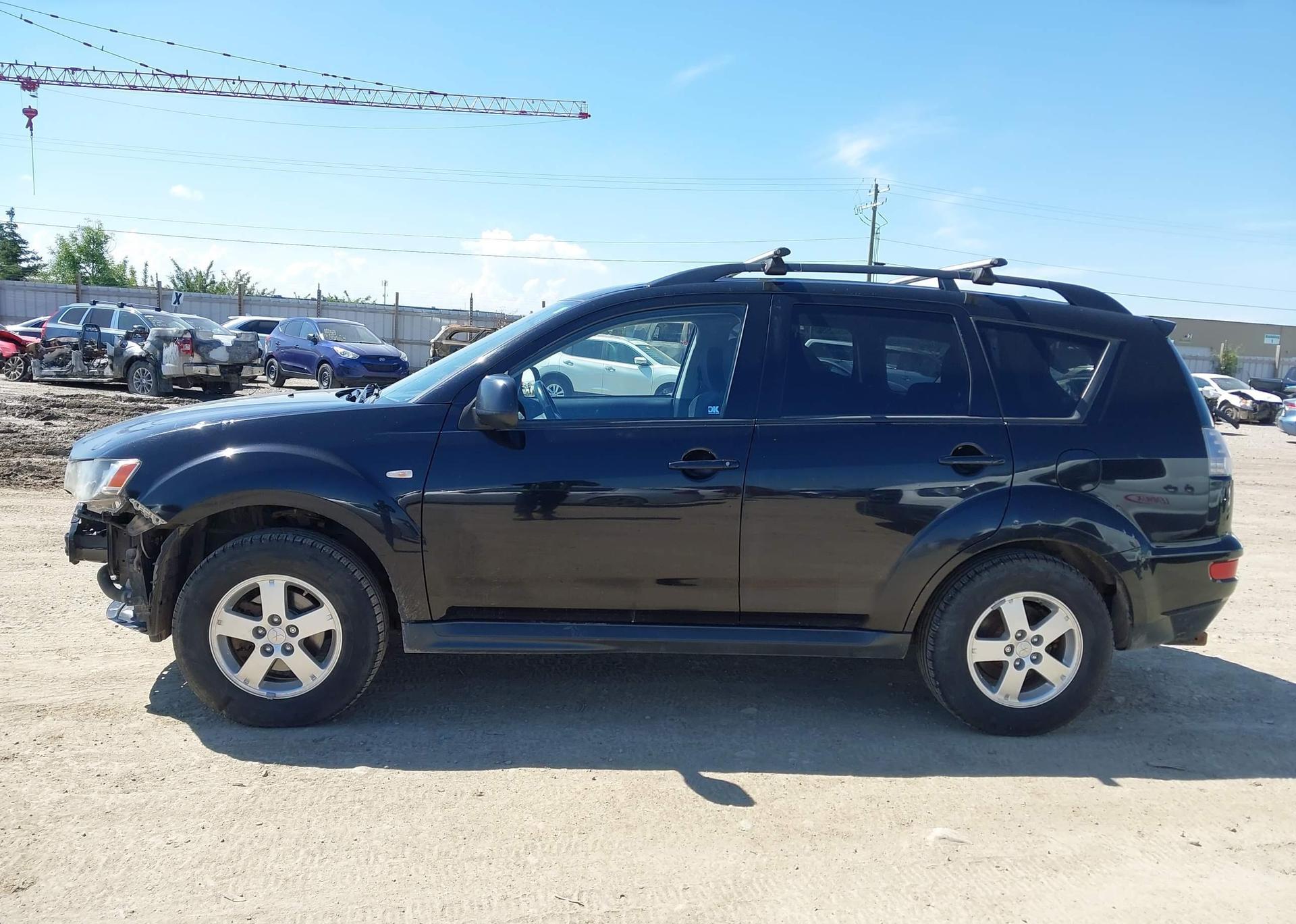 2011 MITSUBISHI OUTLANDER ES