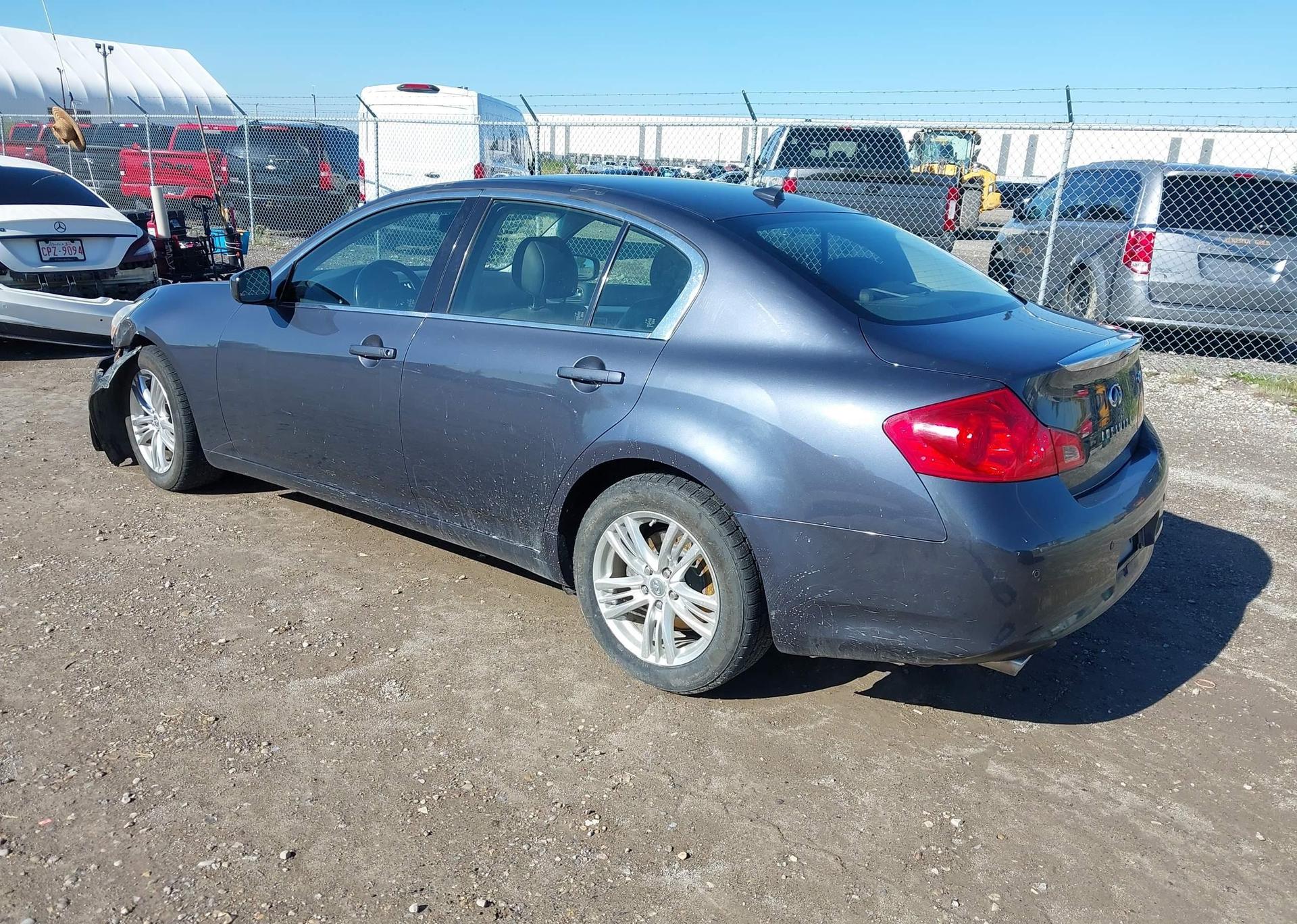 2010 INFINITI G37