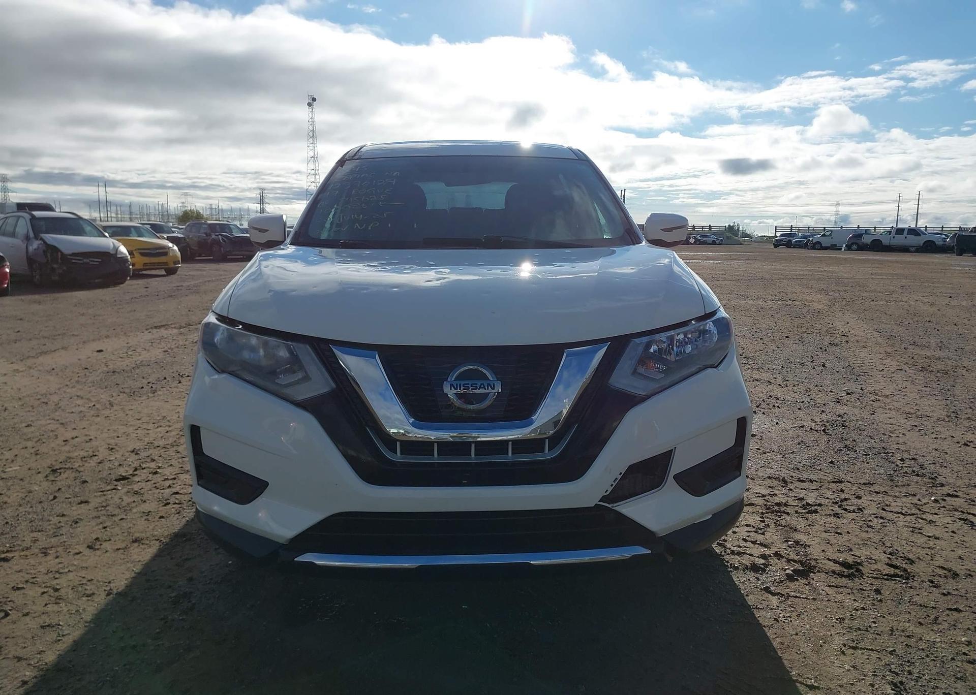2017 NISSAN ROGUE SV