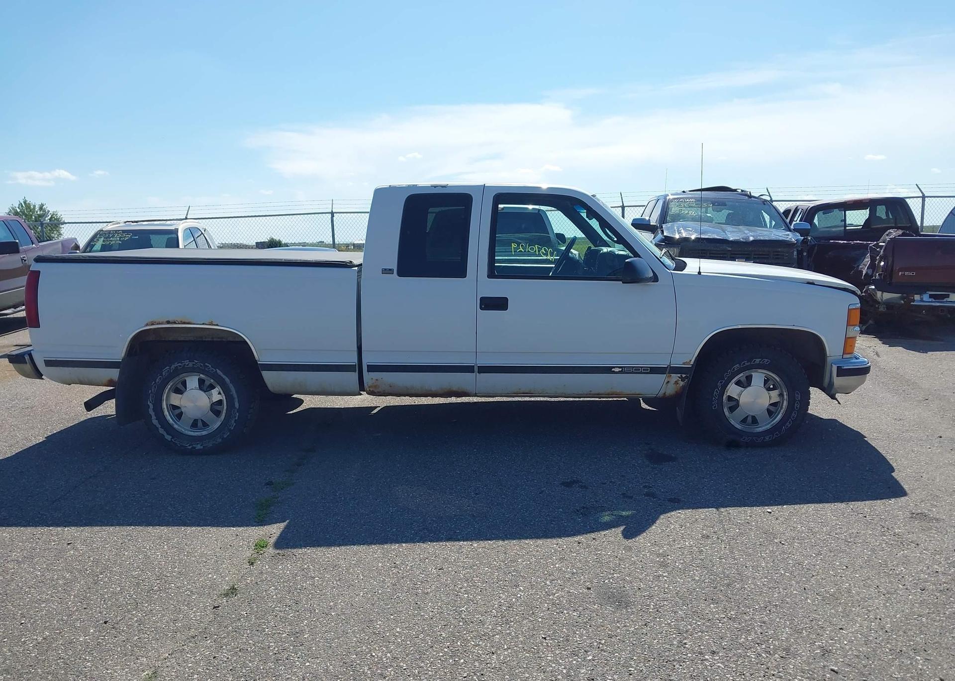 1997 CHEVROLET GMT-400 C1500