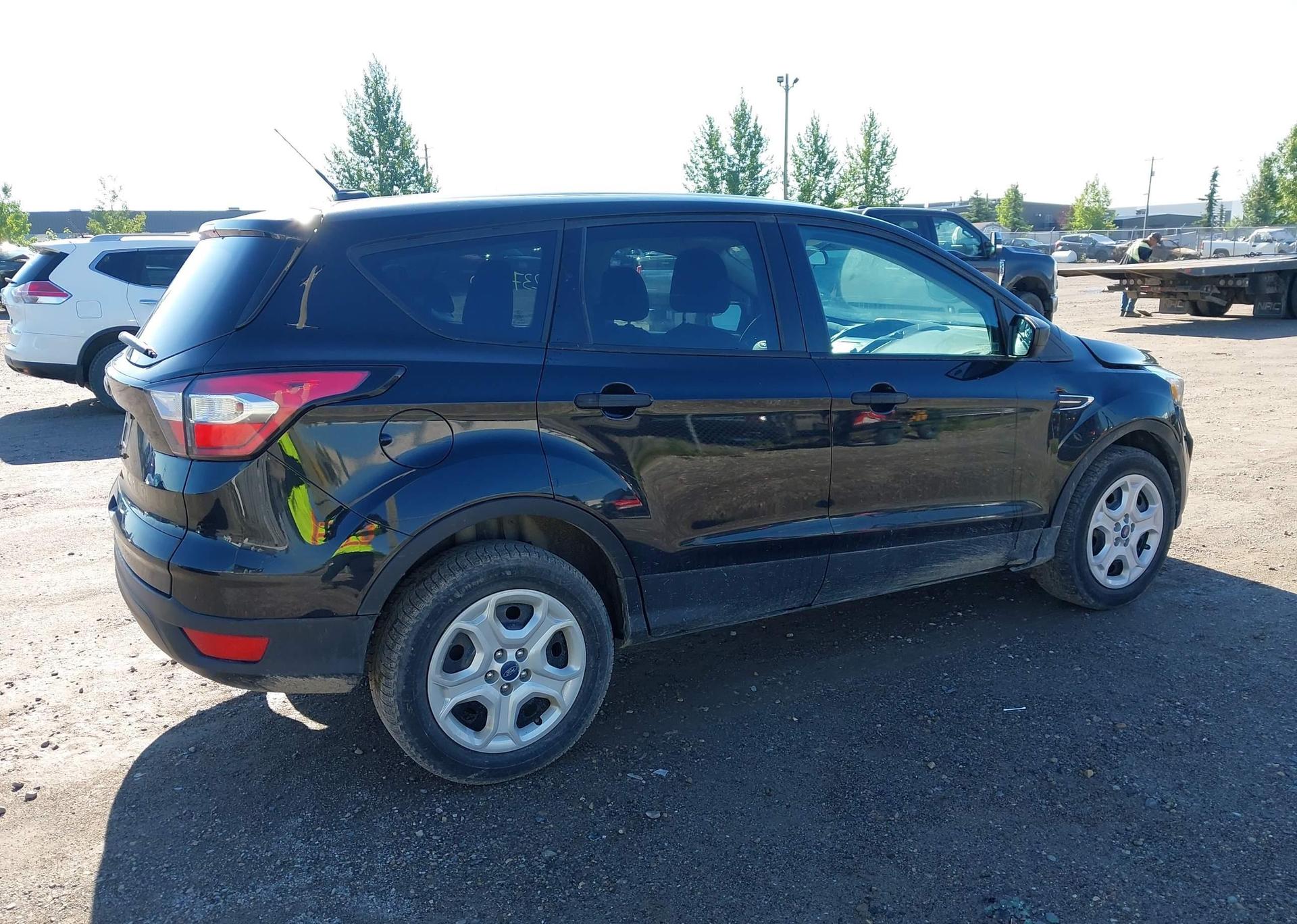 2017 FORD ESCAPE S
