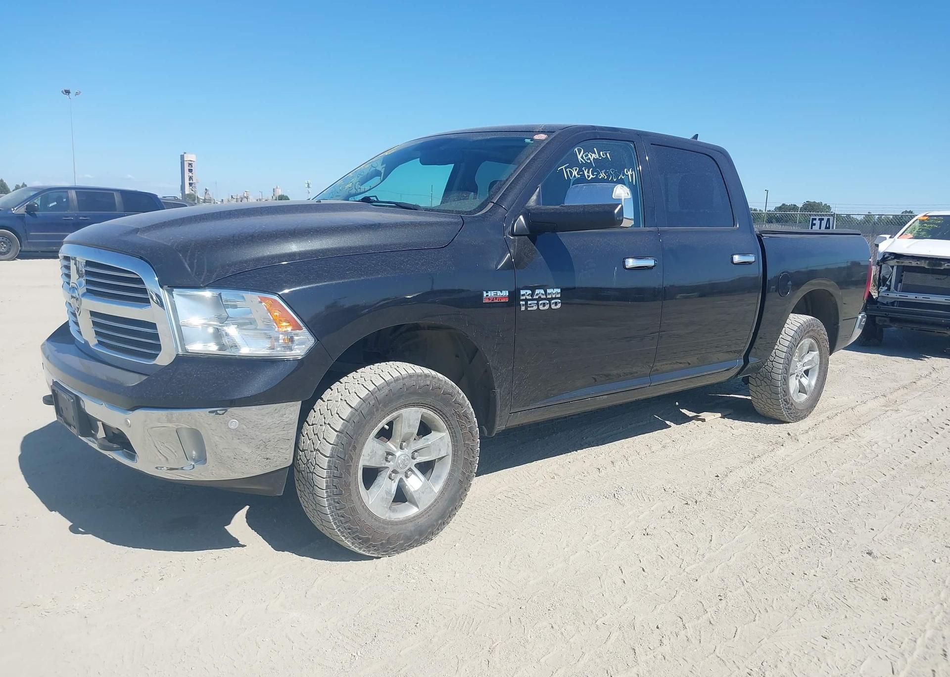 2018 RAM 1500 SLT
