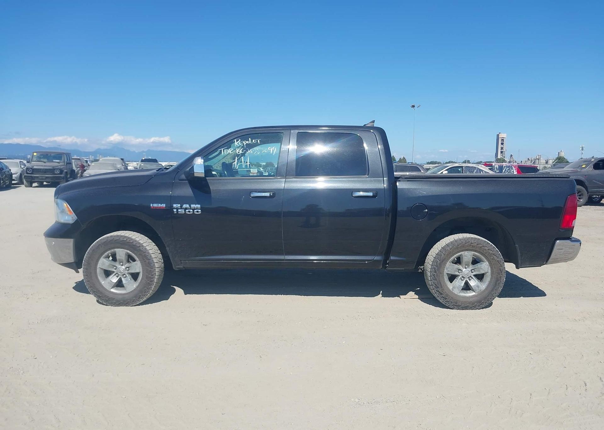 2018 RAM 1500 SLT