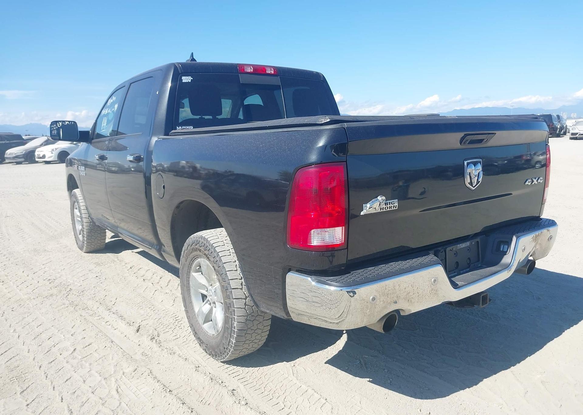 2018 RAM 1500 SLT
