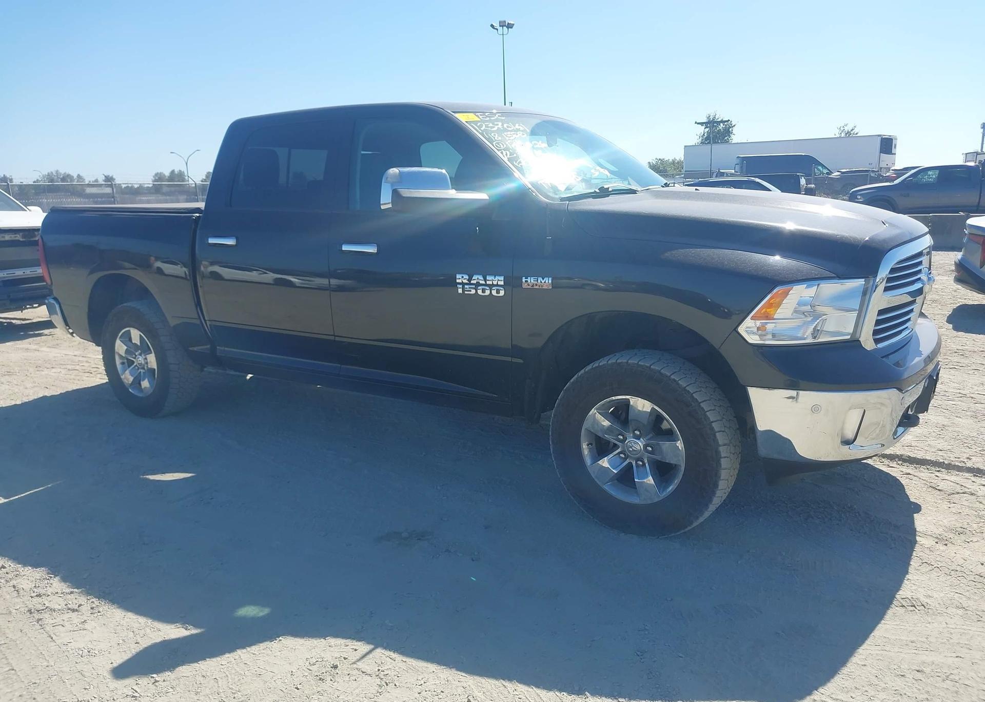 2018 RAM 1500 SLT