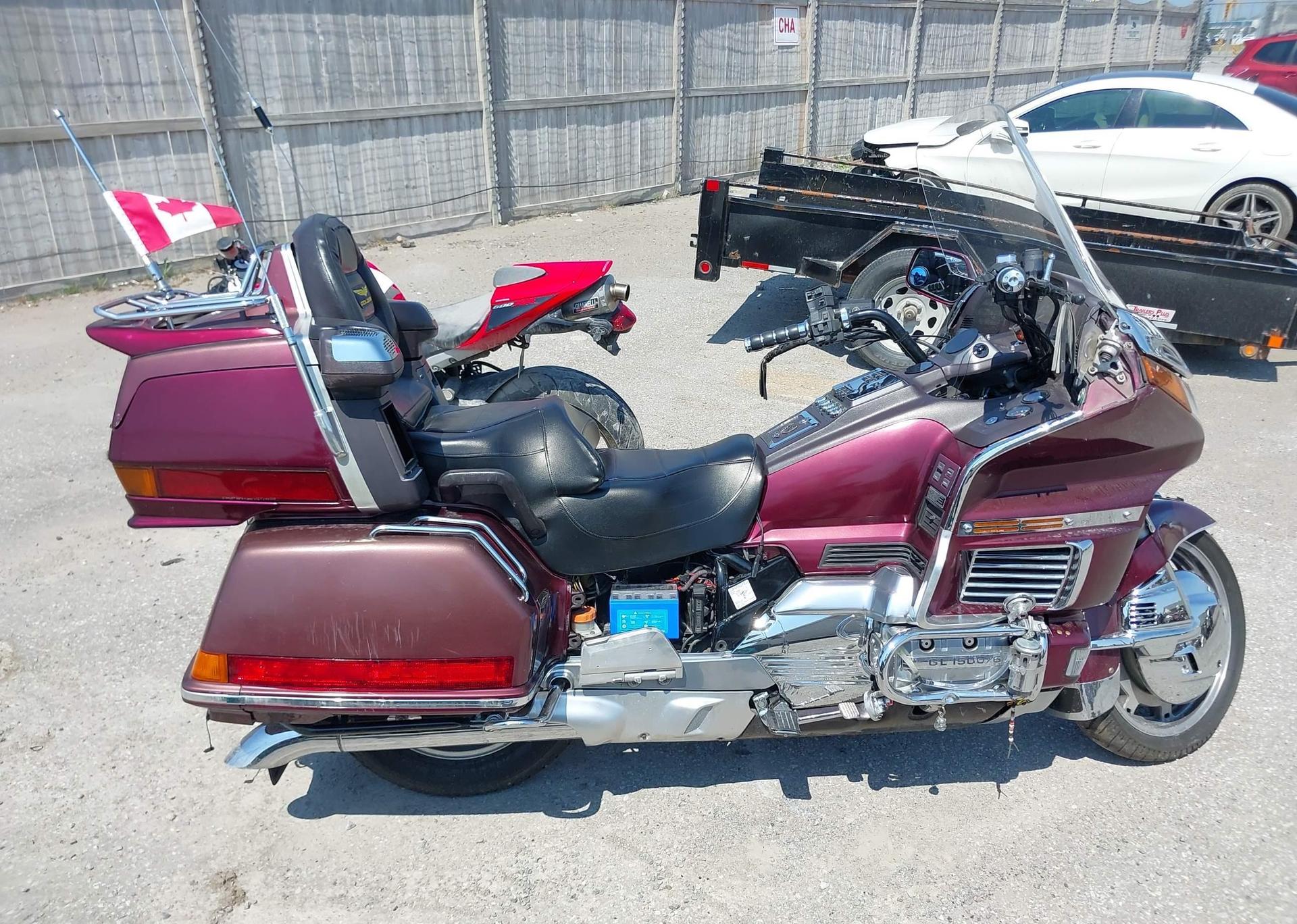 1989 HONDA GL1500 CANADA