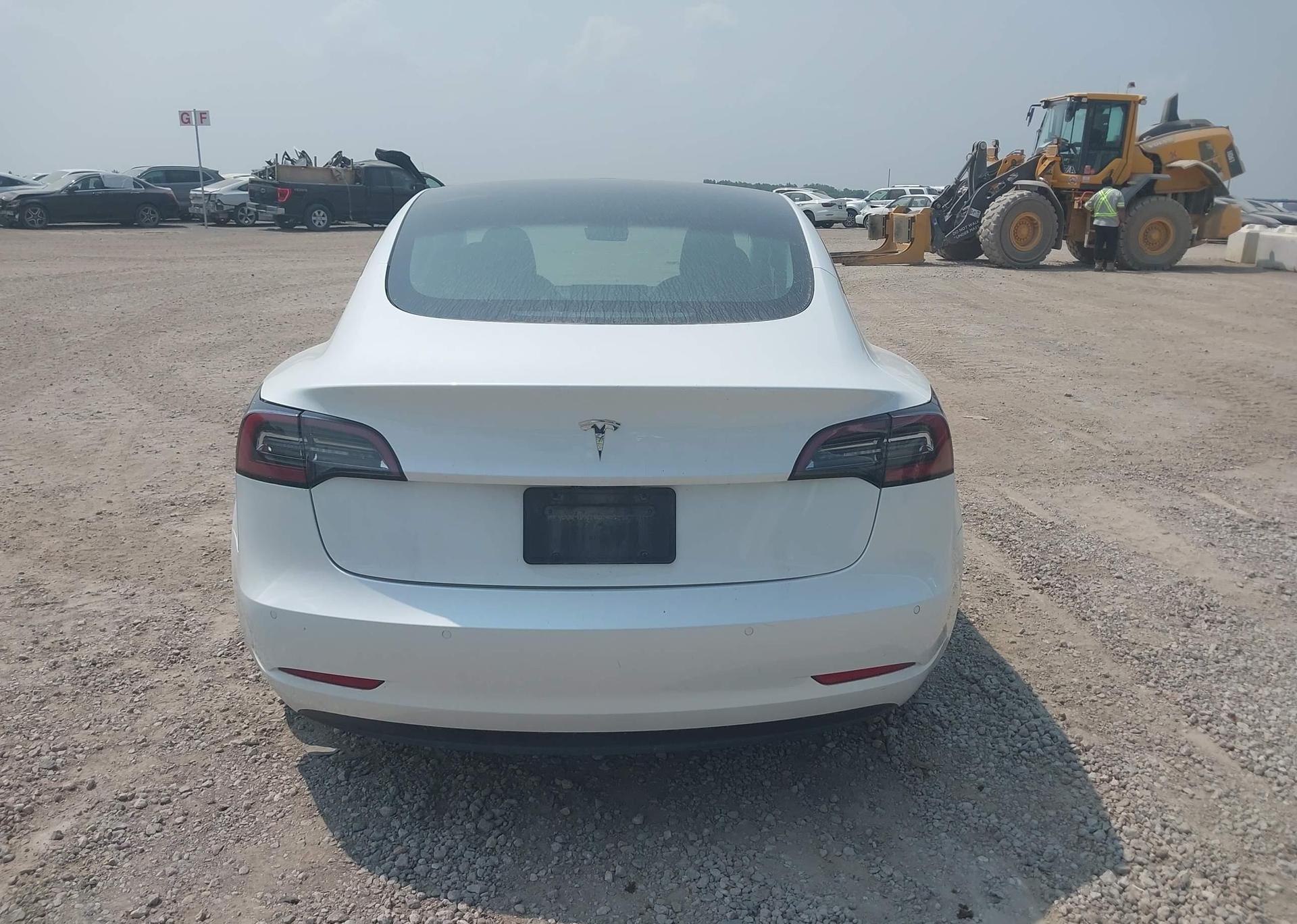 2021 TESLA MODEL 3