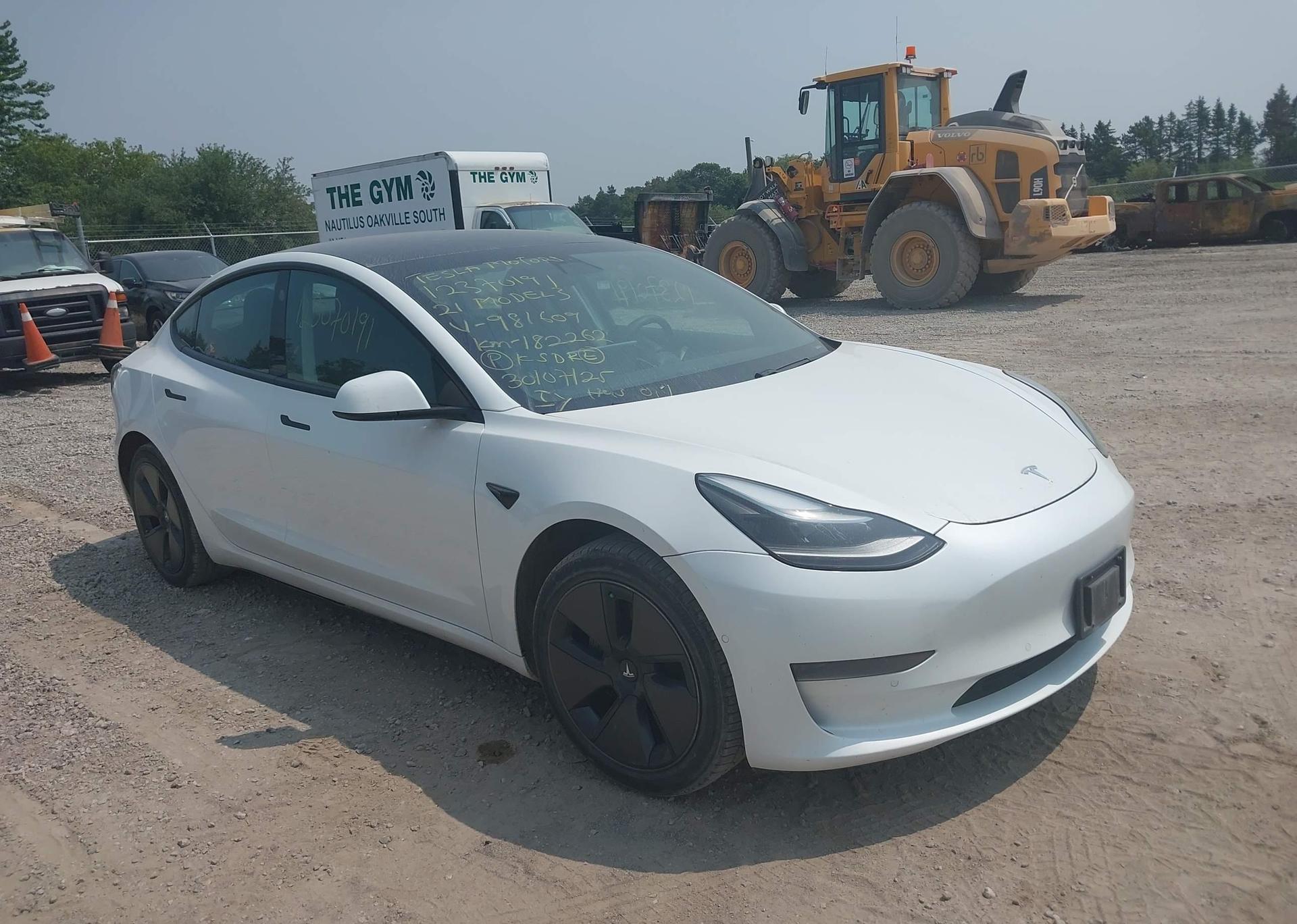 2021 TESLA MODEL 3