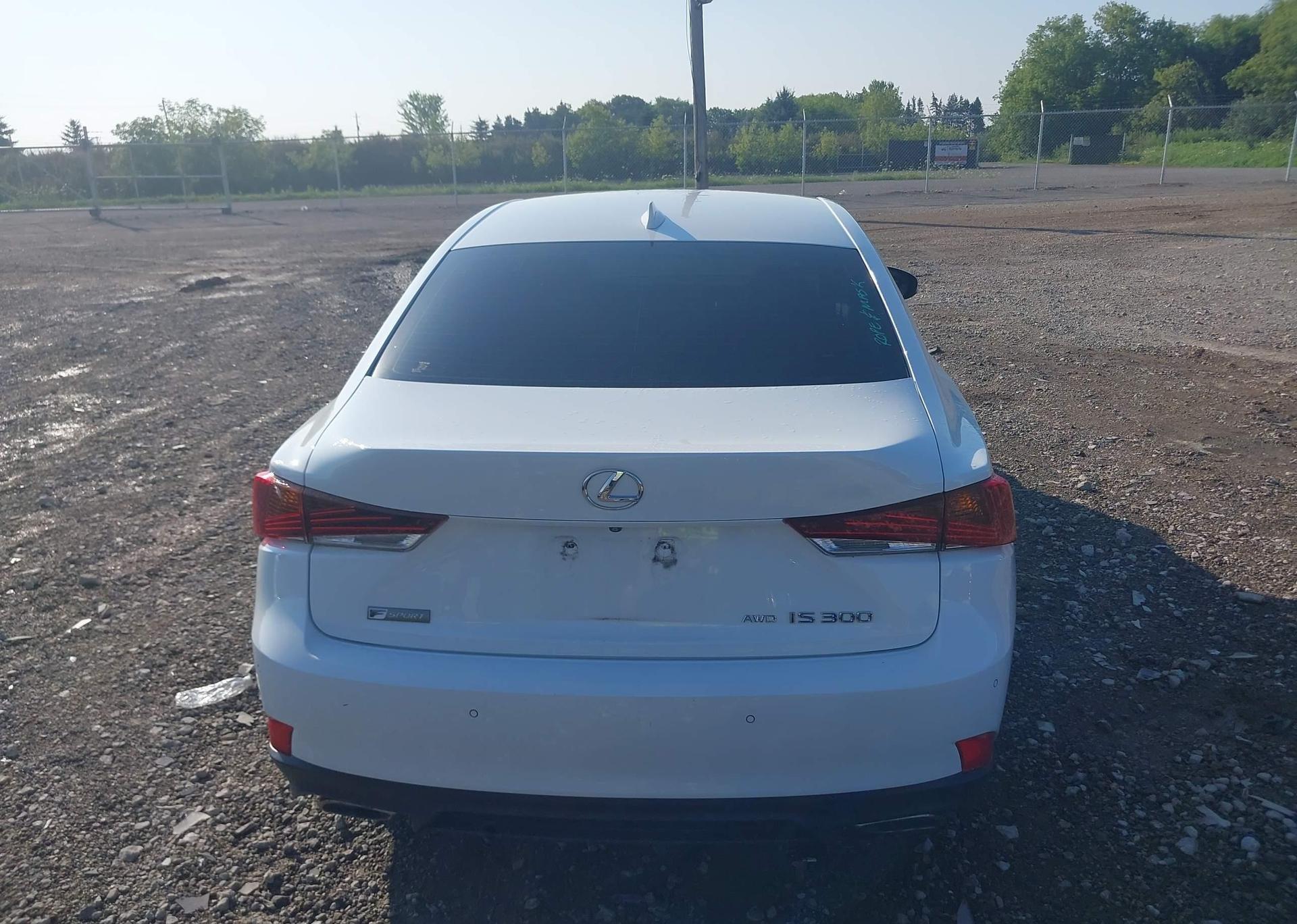 2019 LEXUS IS 300