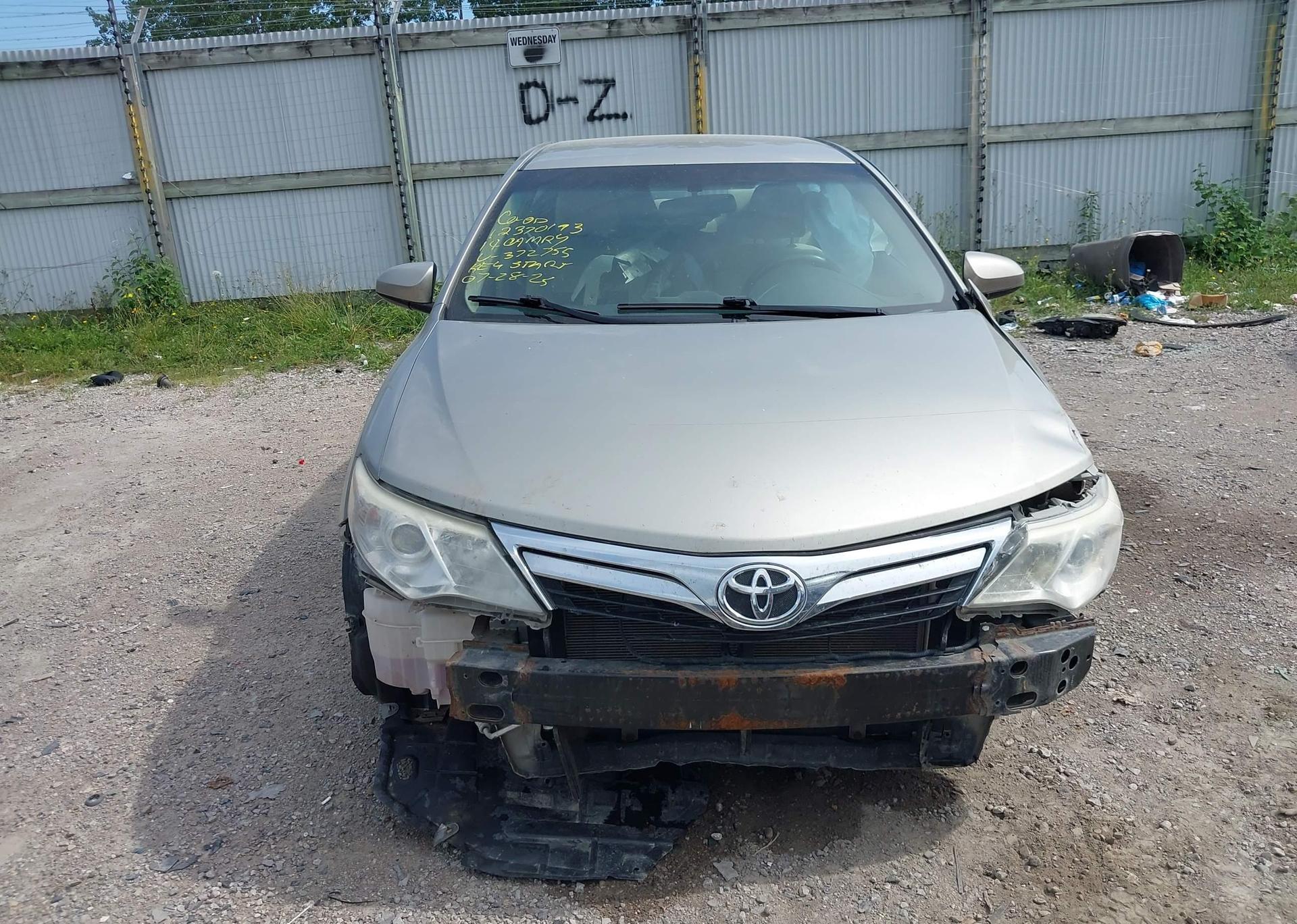 2014 TOYOTA CAMRY L