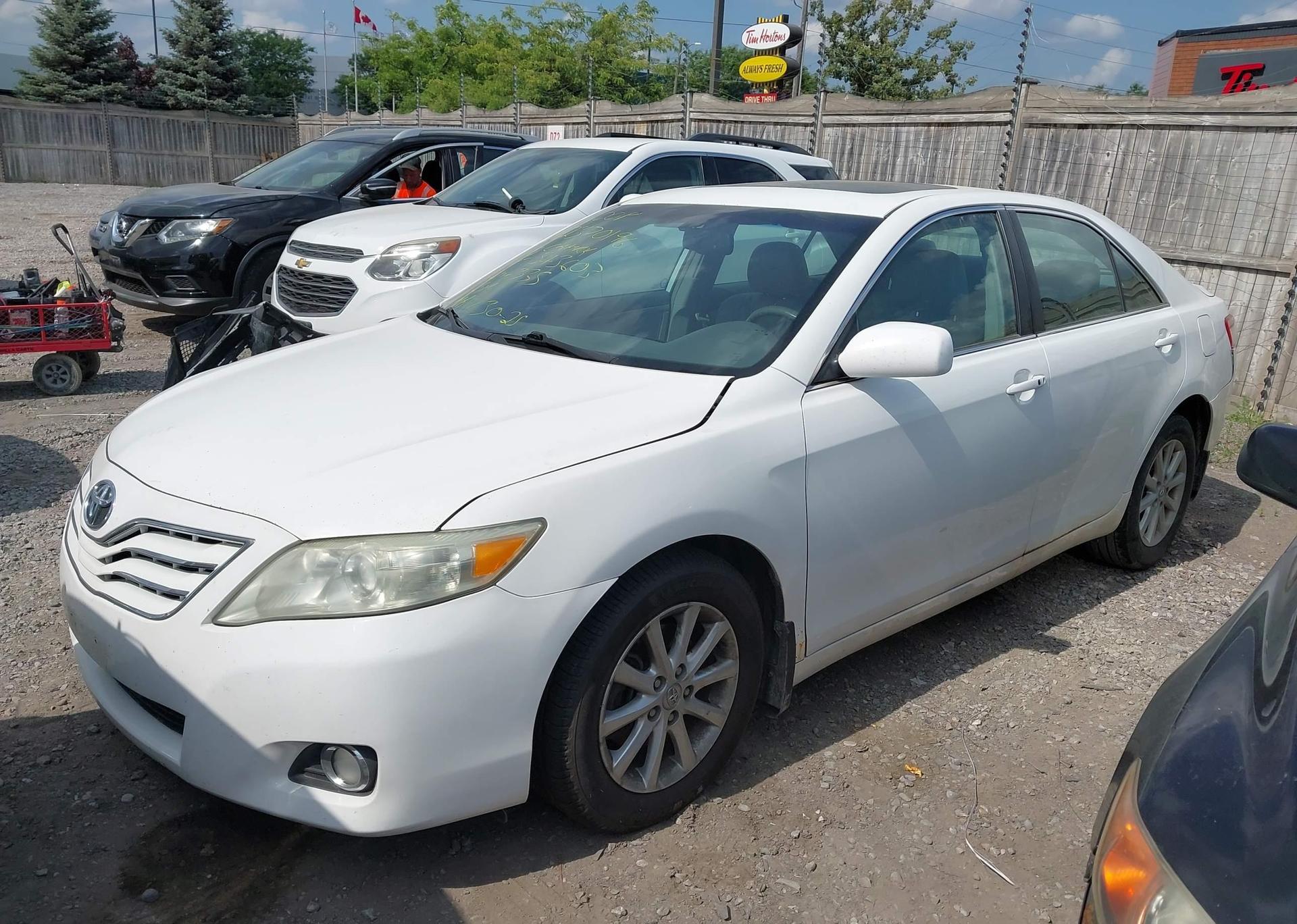 2010 TOYOTA CAMRY SE