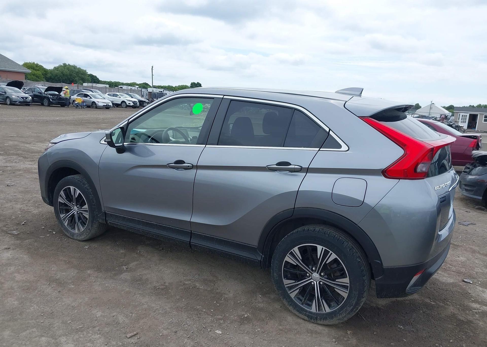 2020 MITSUBISHI ECLIPSE CROSS ES