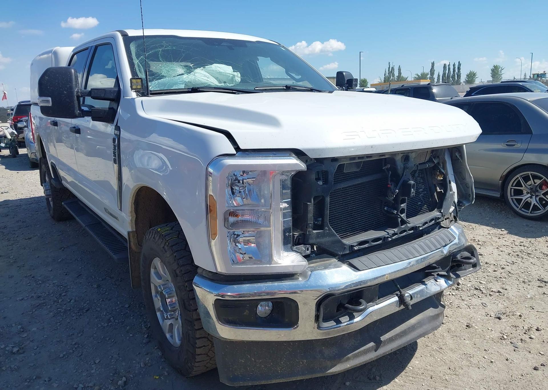 2024 FORD F-350 XLT