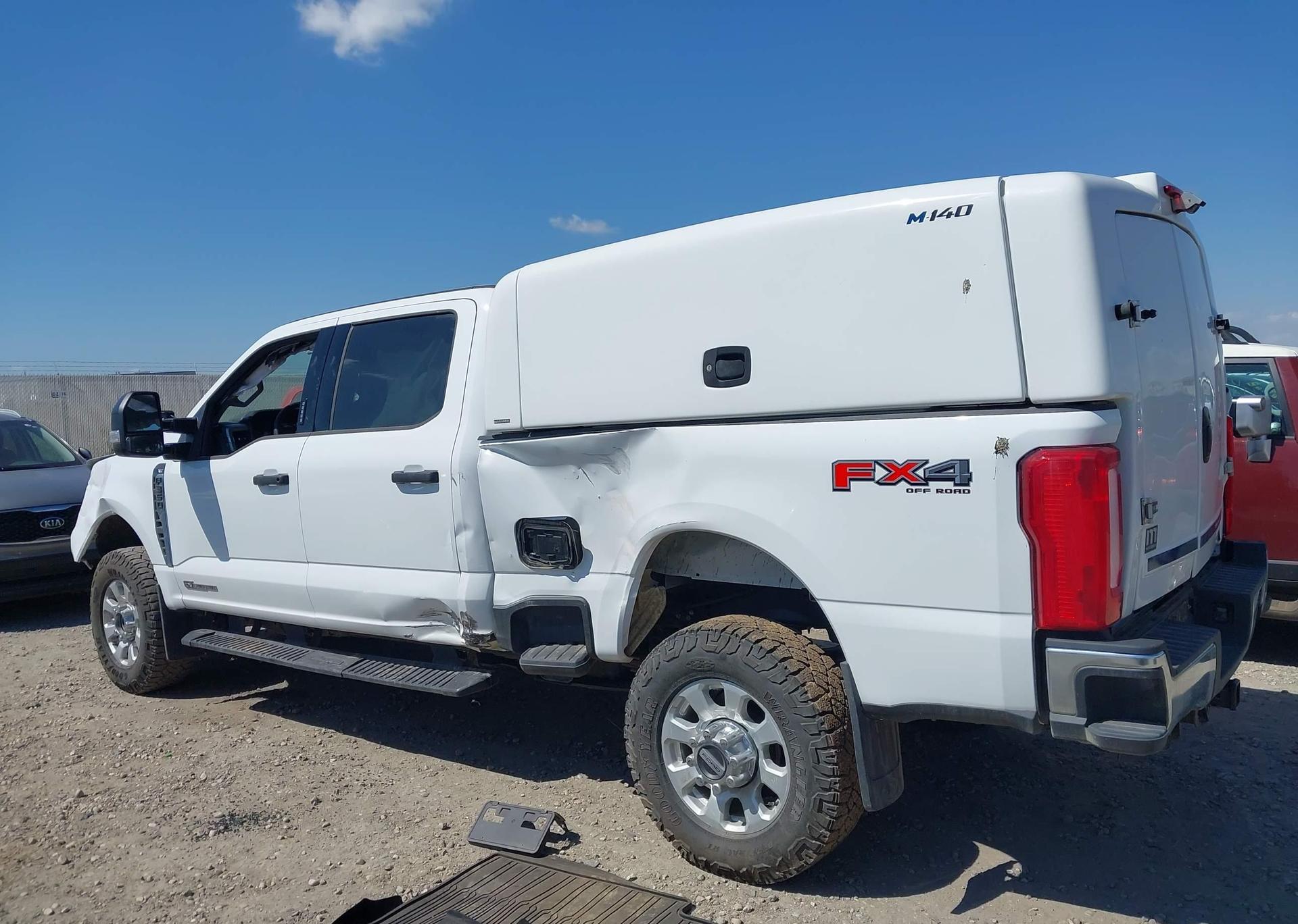 2024 FORD F-350 XLT
