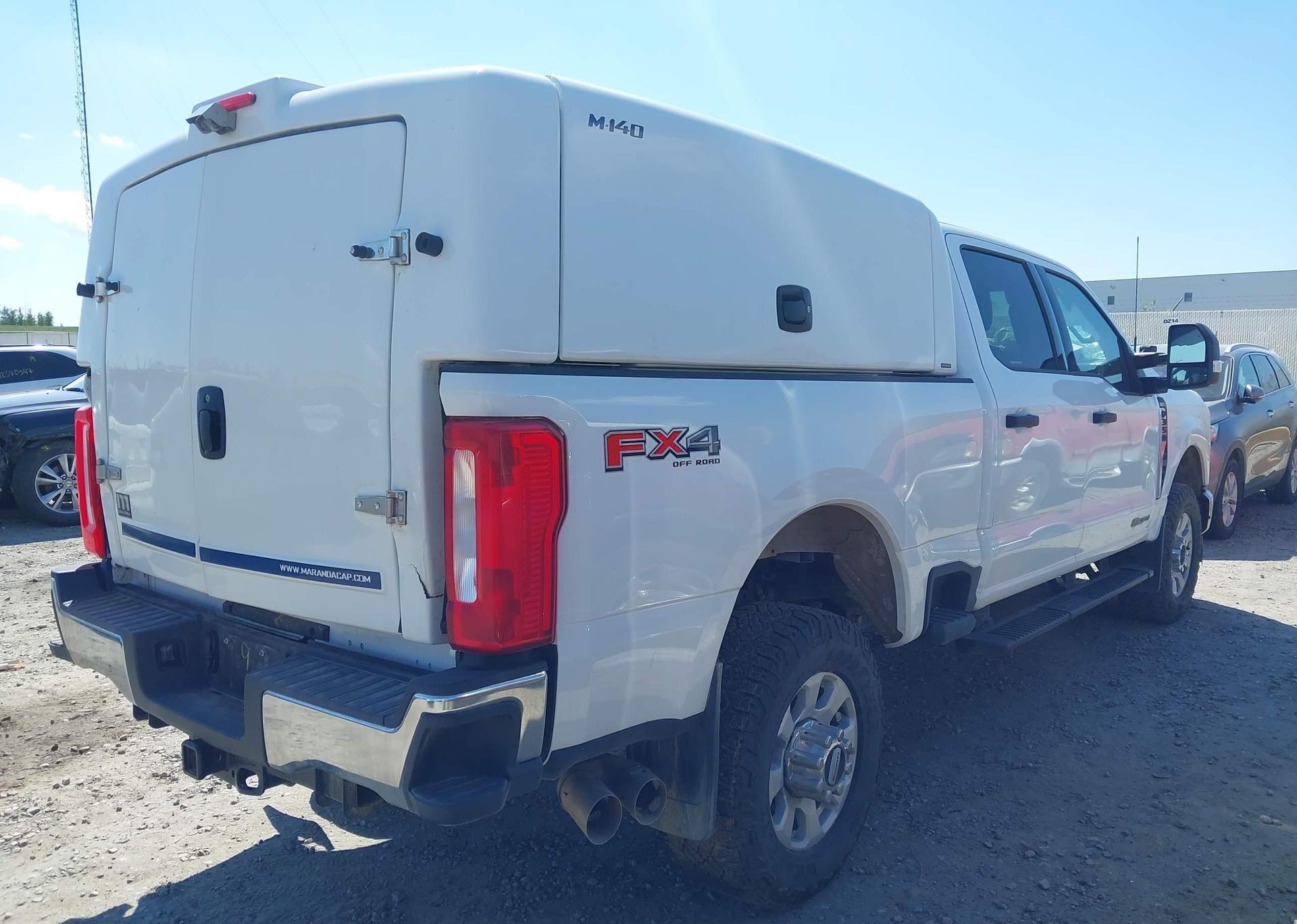 2024 FORD F-350 XLT