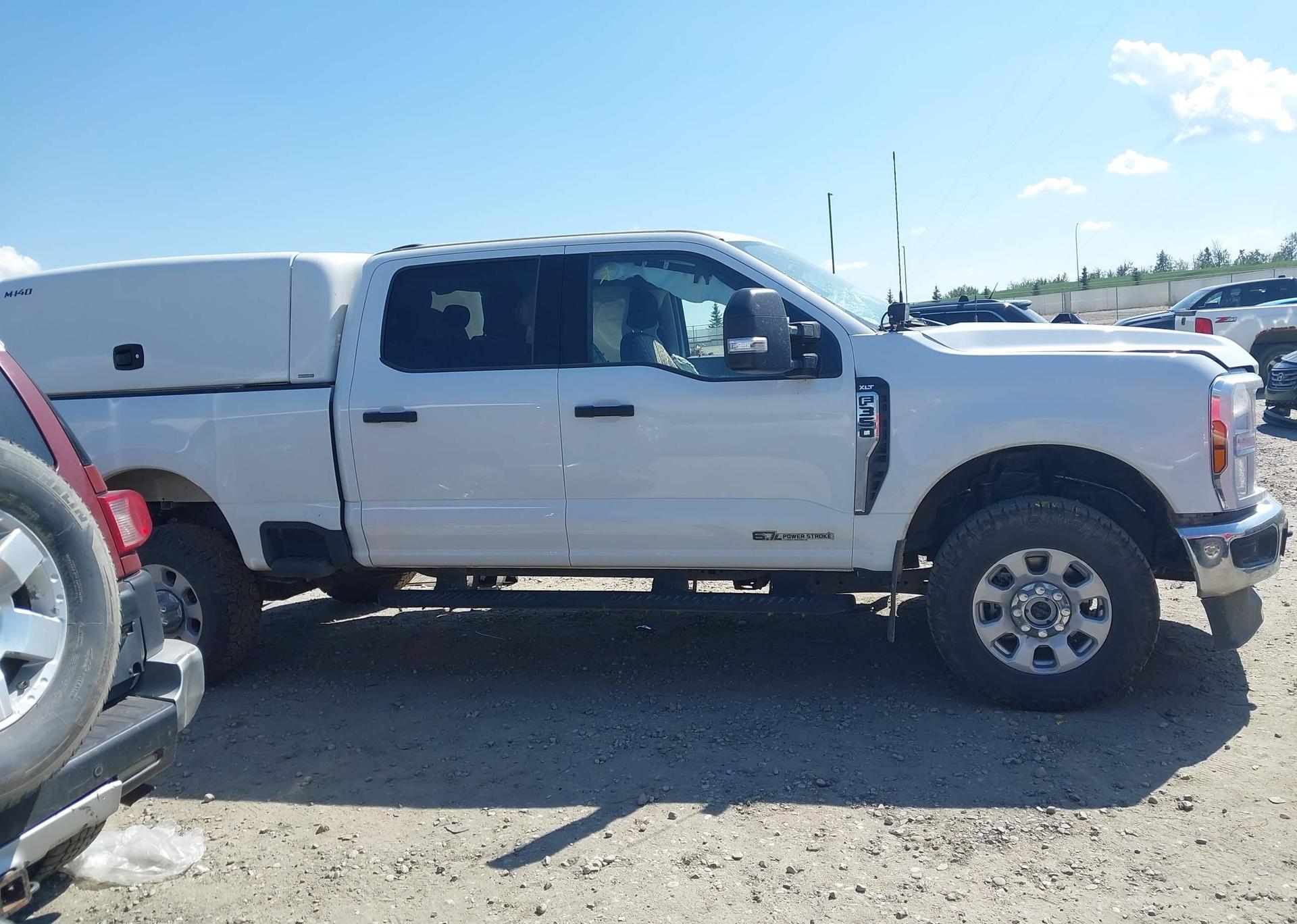 2024 FORD F-350 XLT