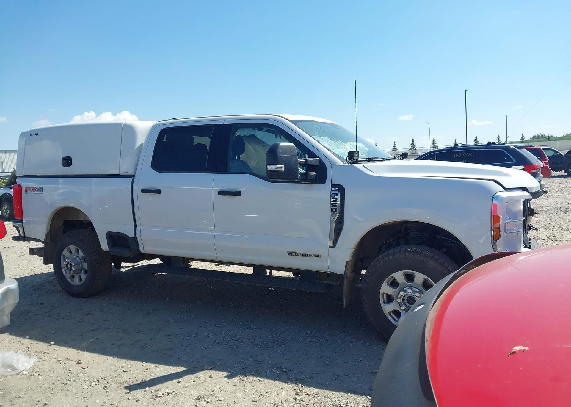 2024 FORD F-350 XLT