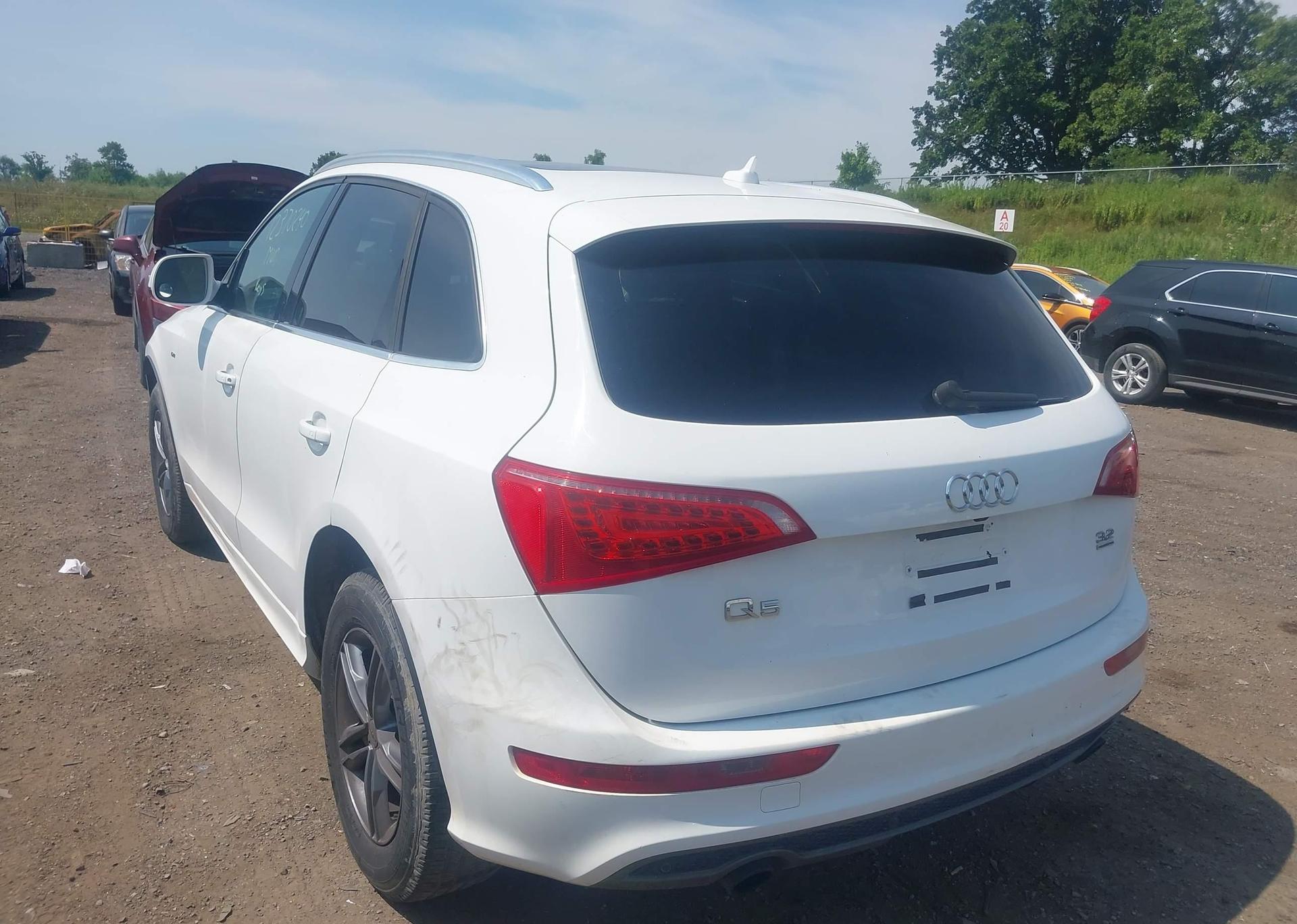 2009 AUDI Q5 3.2