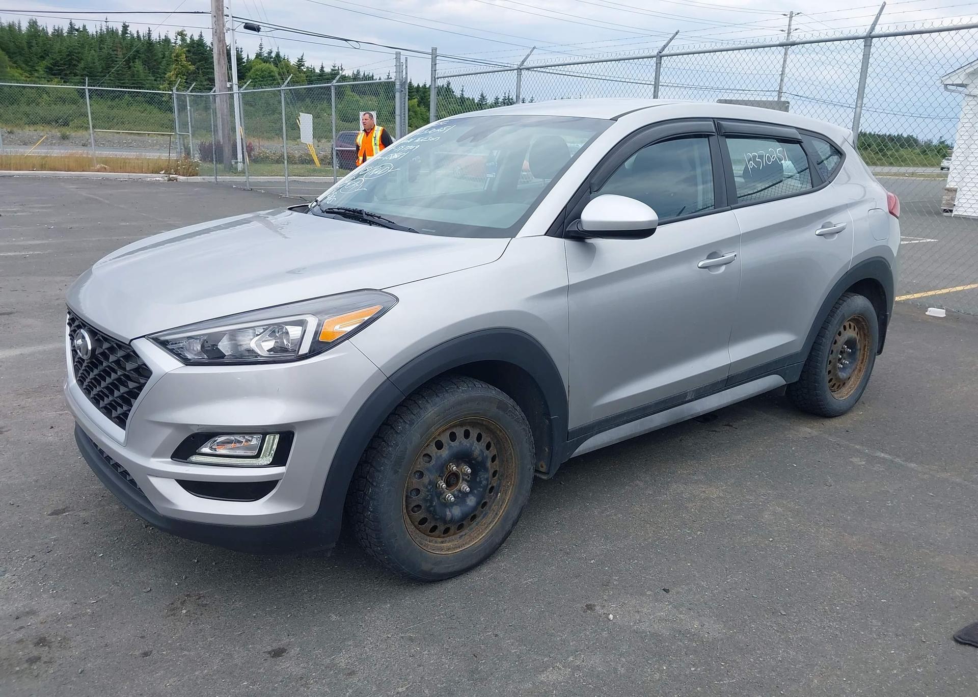 2021 HYUNDAI TUCSON SE