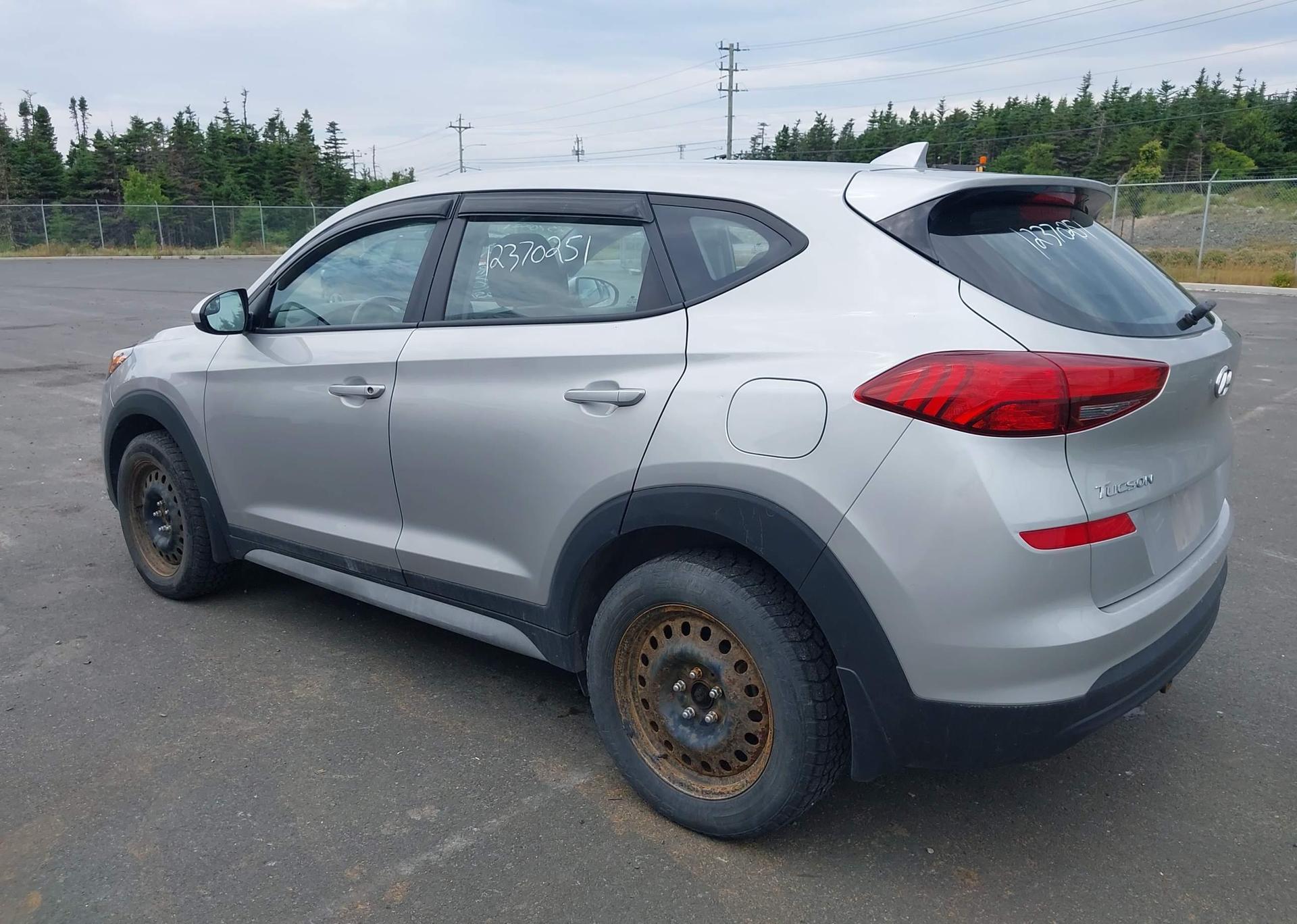 2021 HYUNDAI TUCSON SE