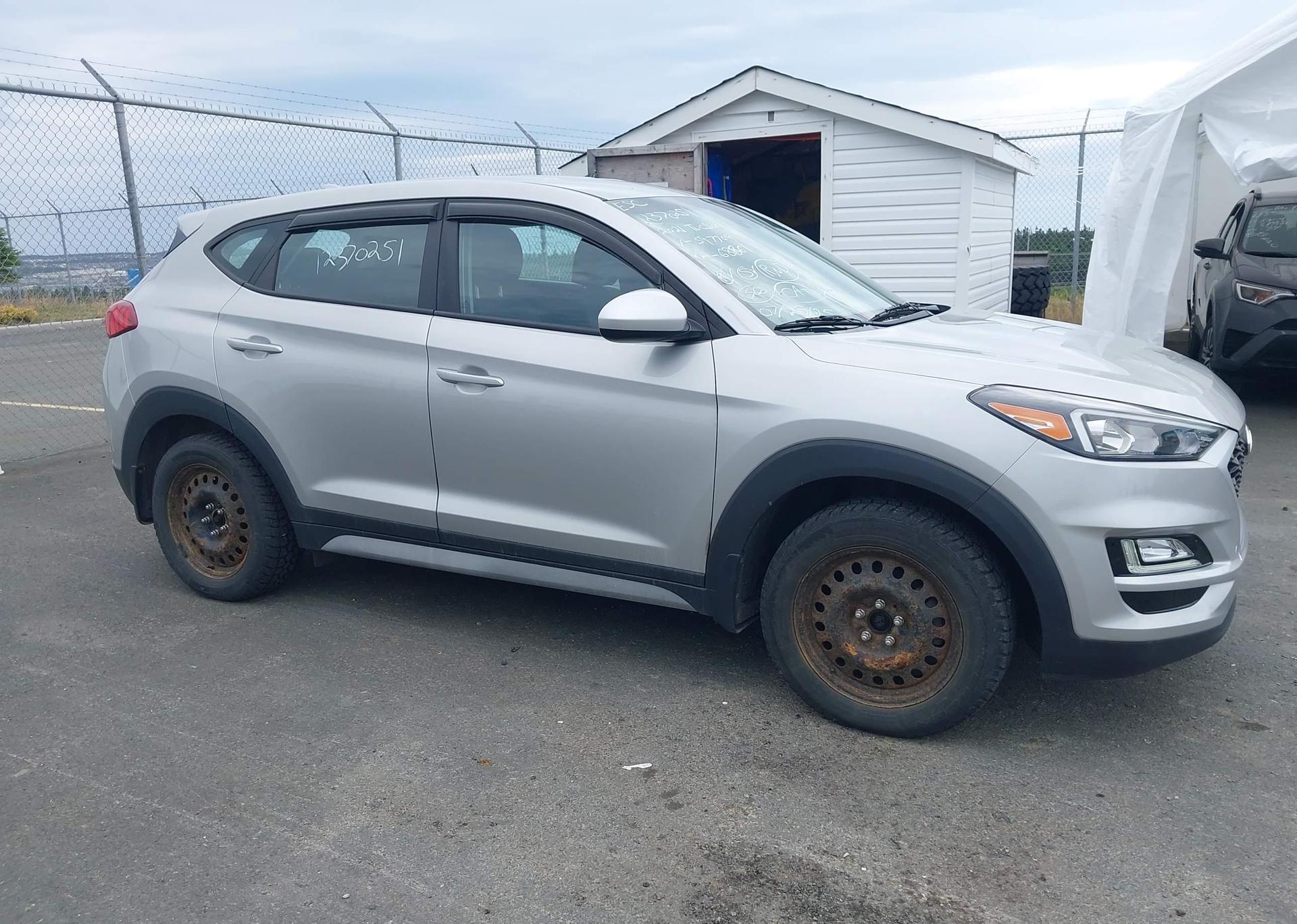 2021 HYUNDAI TUCSON SE