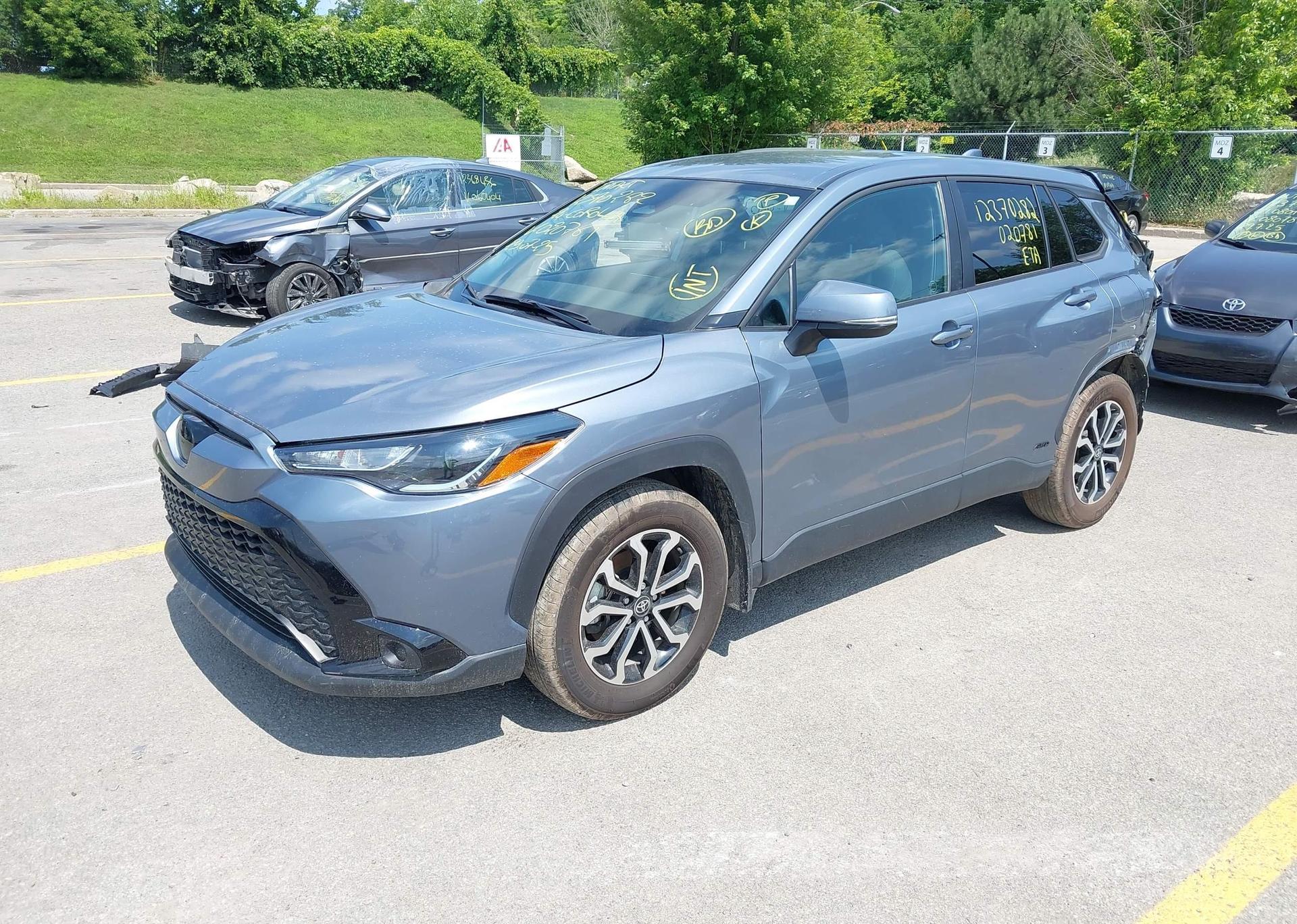 2024 TOYOTA COROLLA CROSS HYBRID SE