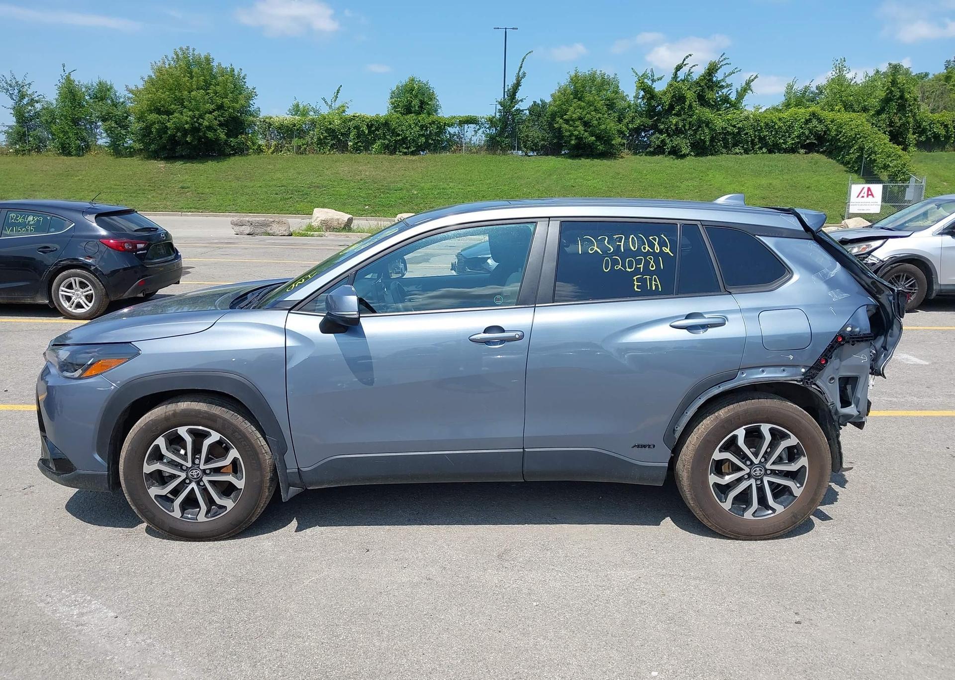 2024 TOYOTA COROLLA CROSS HYBRID SE
