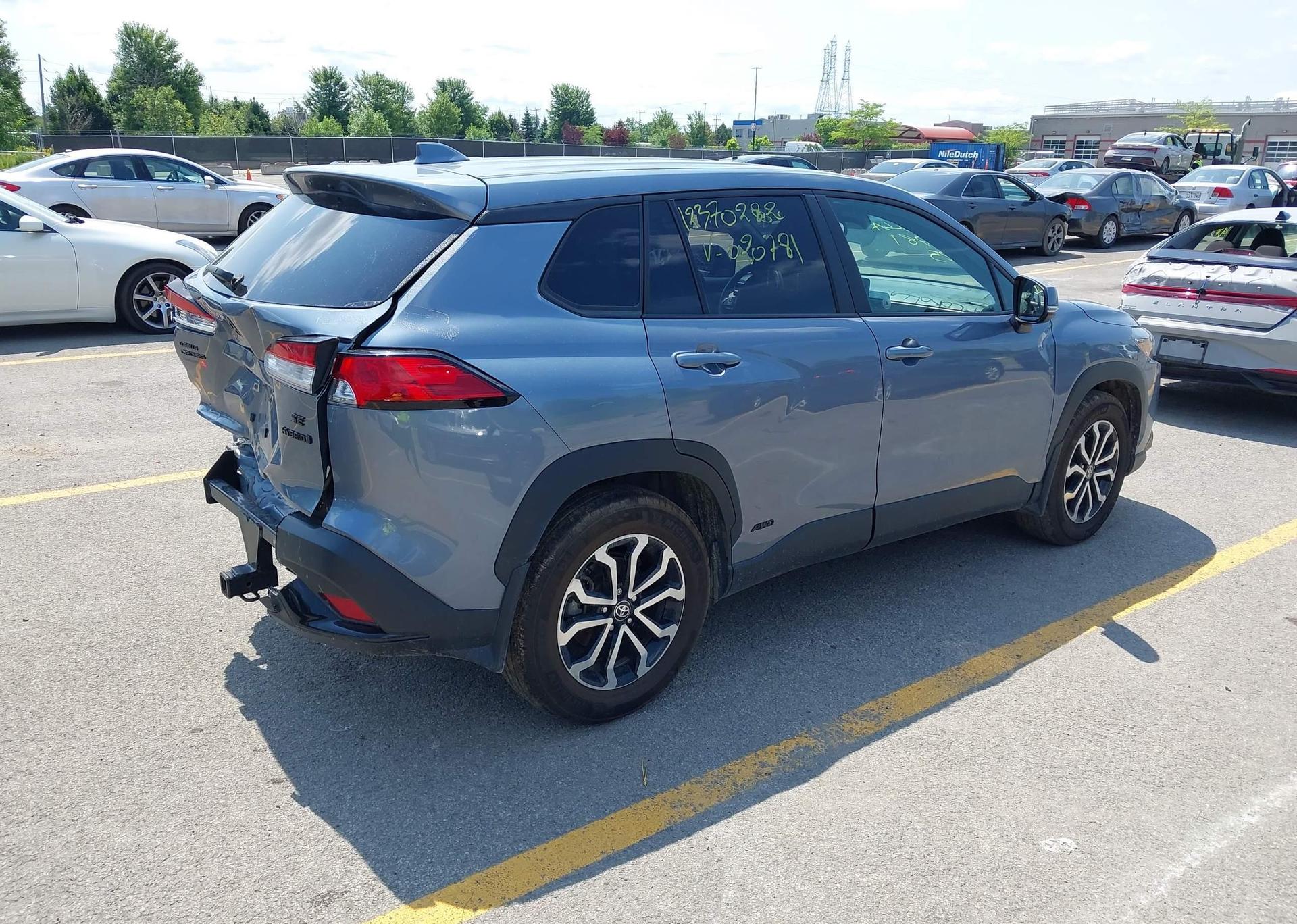 2024 TOYOTA COROLLA CROSS HYBRID SE