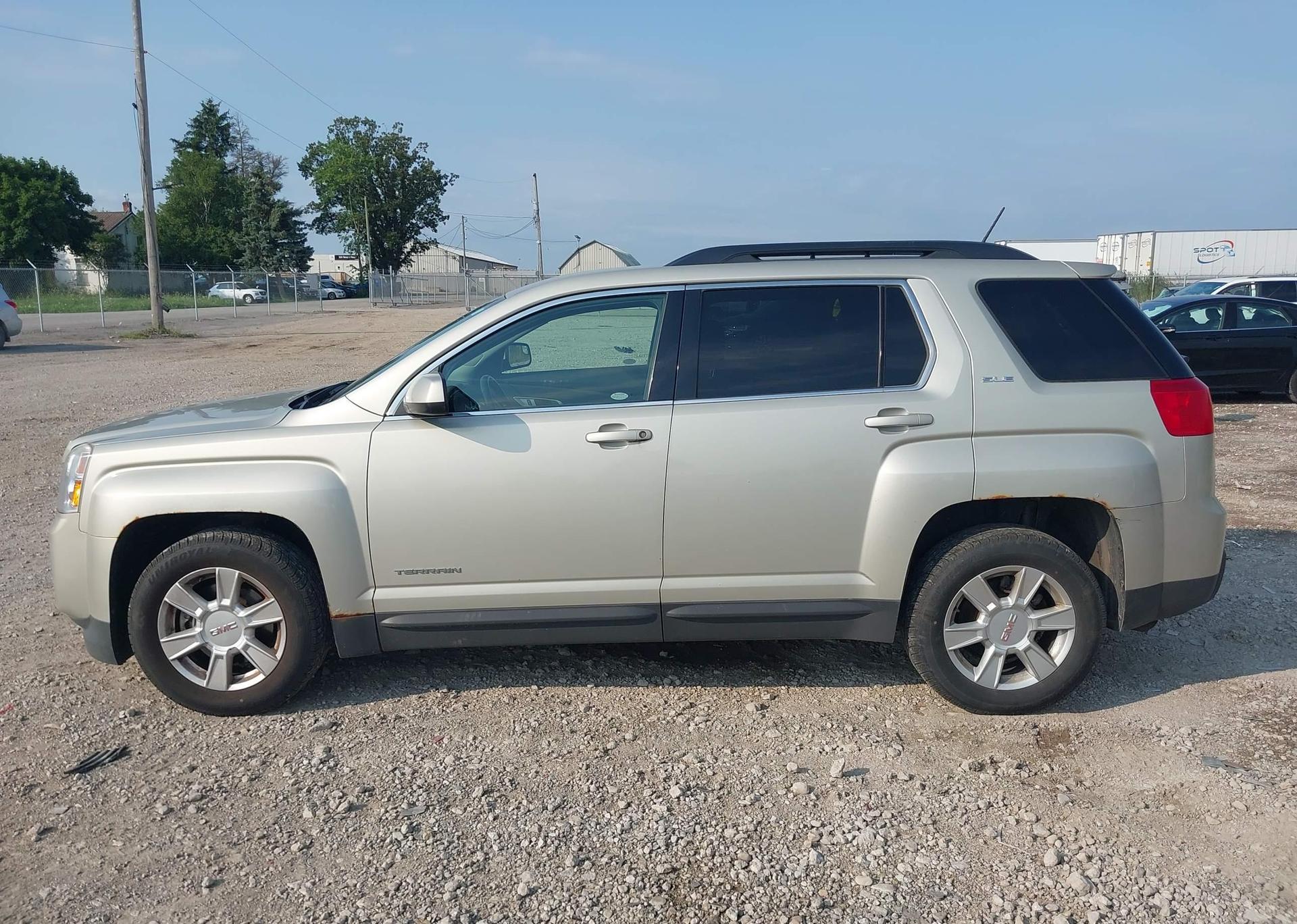 2013 GMC TERRAIN SLE-2