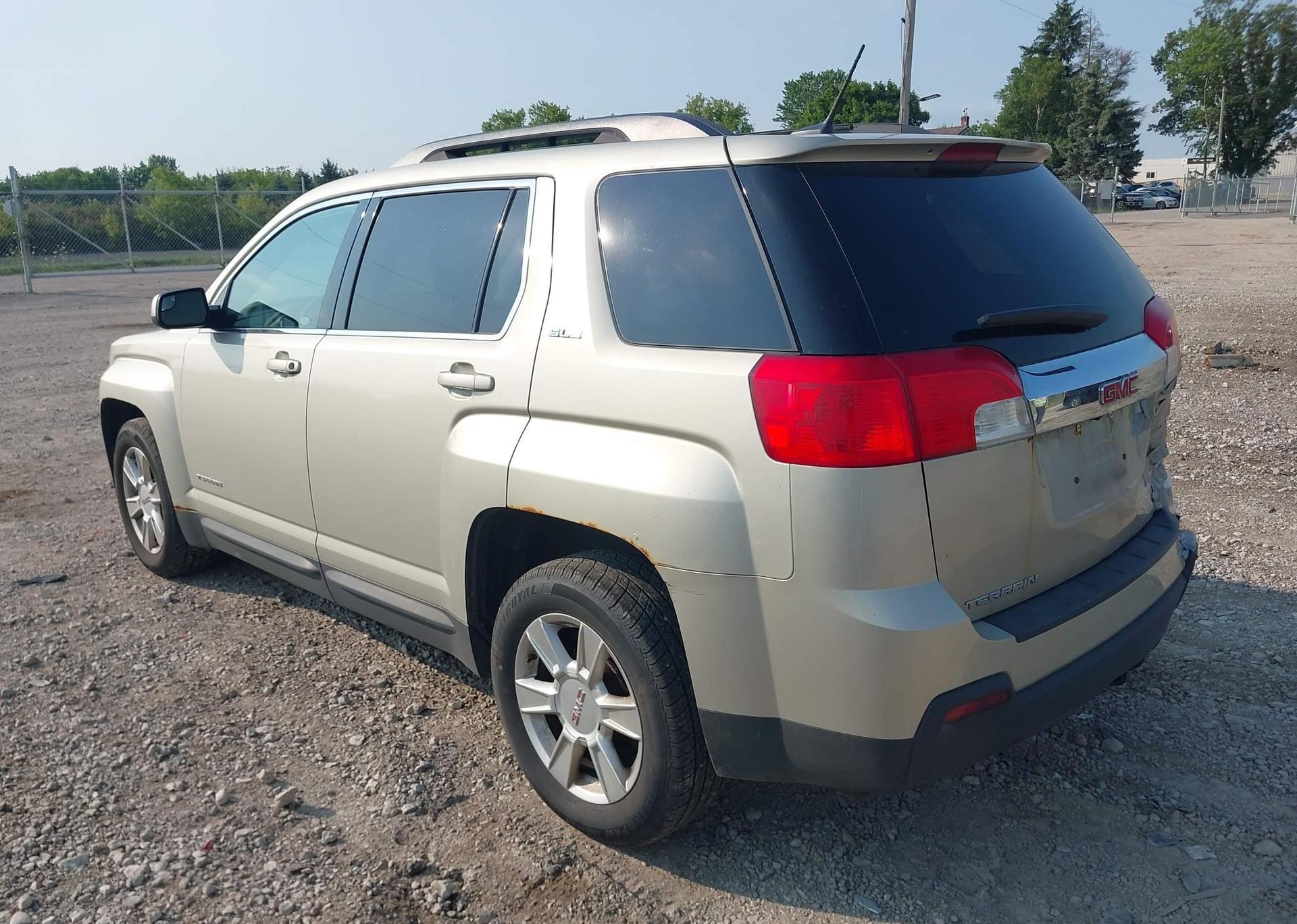2013 GMC TERRAIN SLE-2