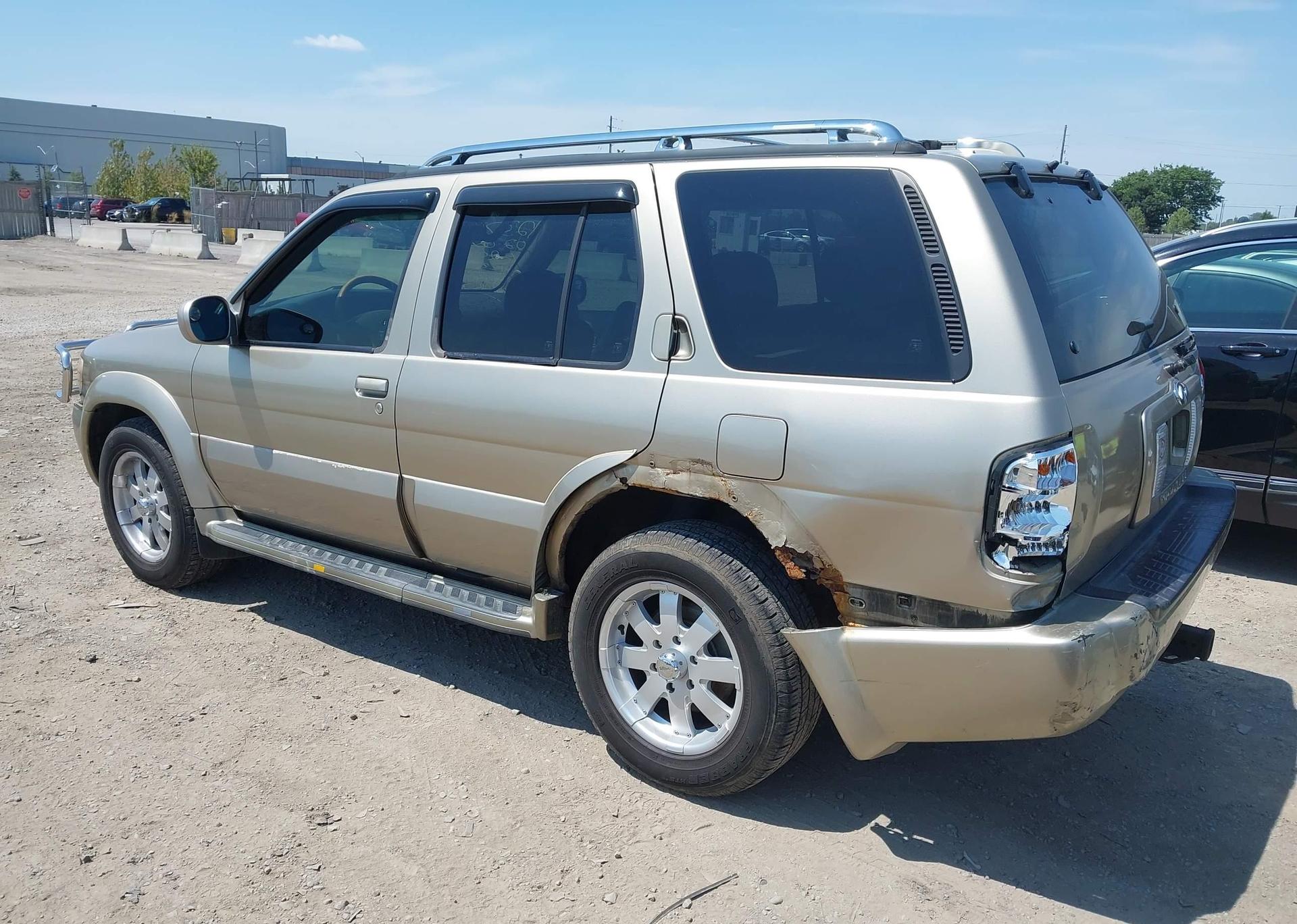 2002 INFINITI QX4