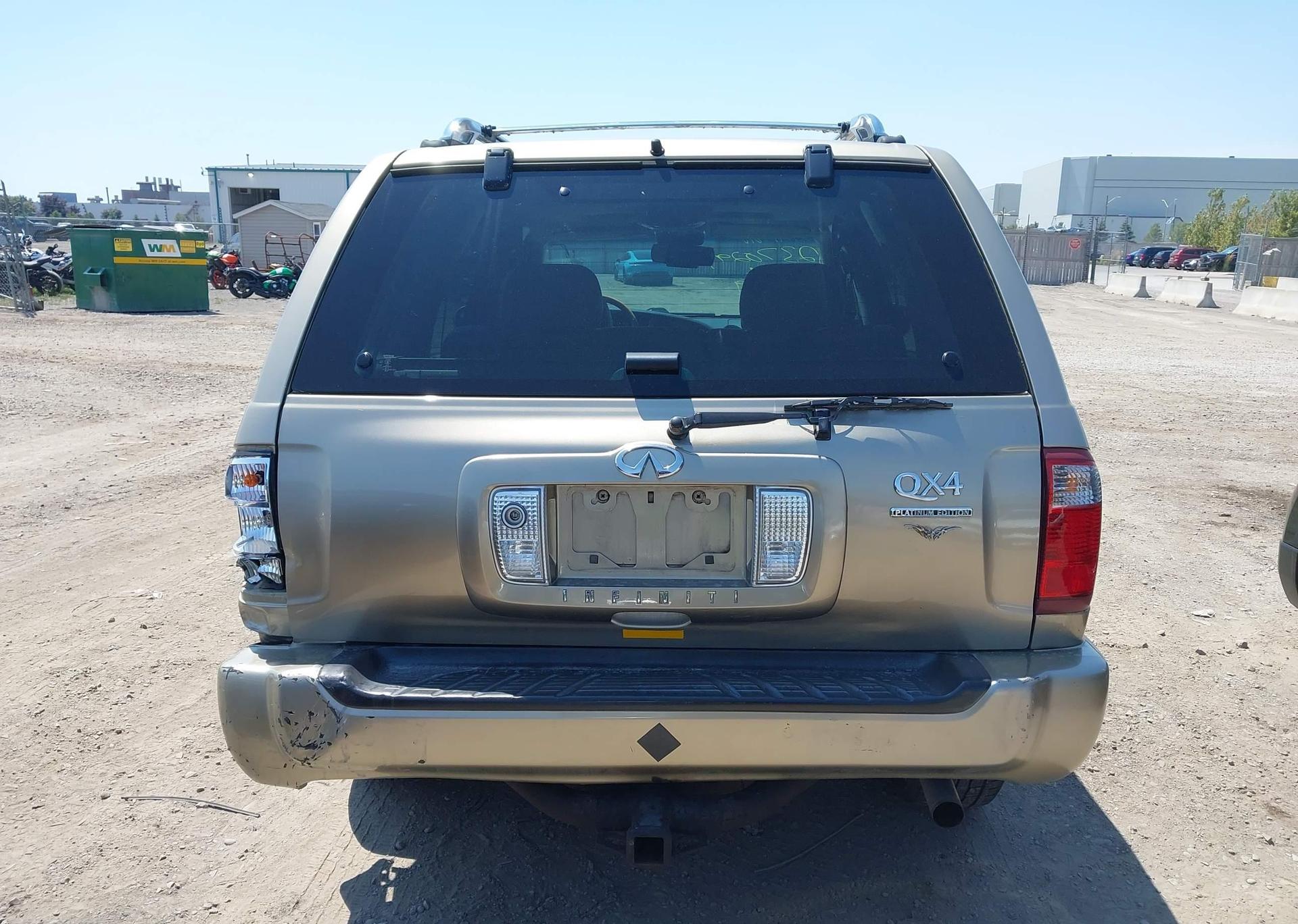 2002 INFINITI QX4