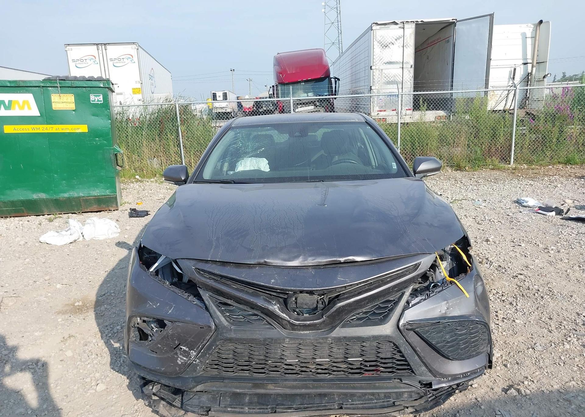 2022 TOYOTA CAMRY SE