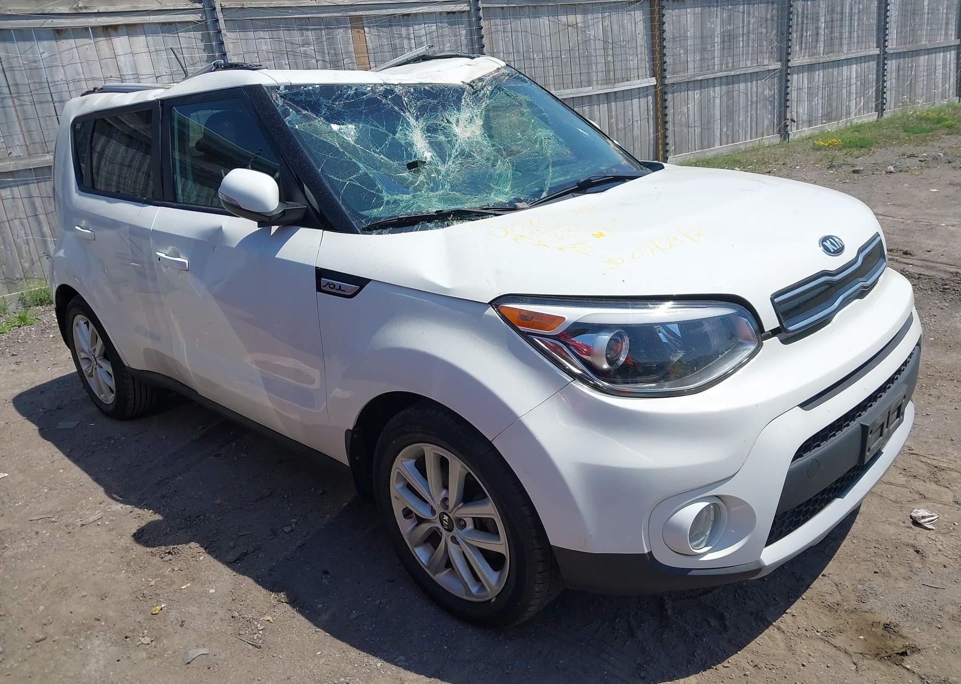2019 KIA SOUL +