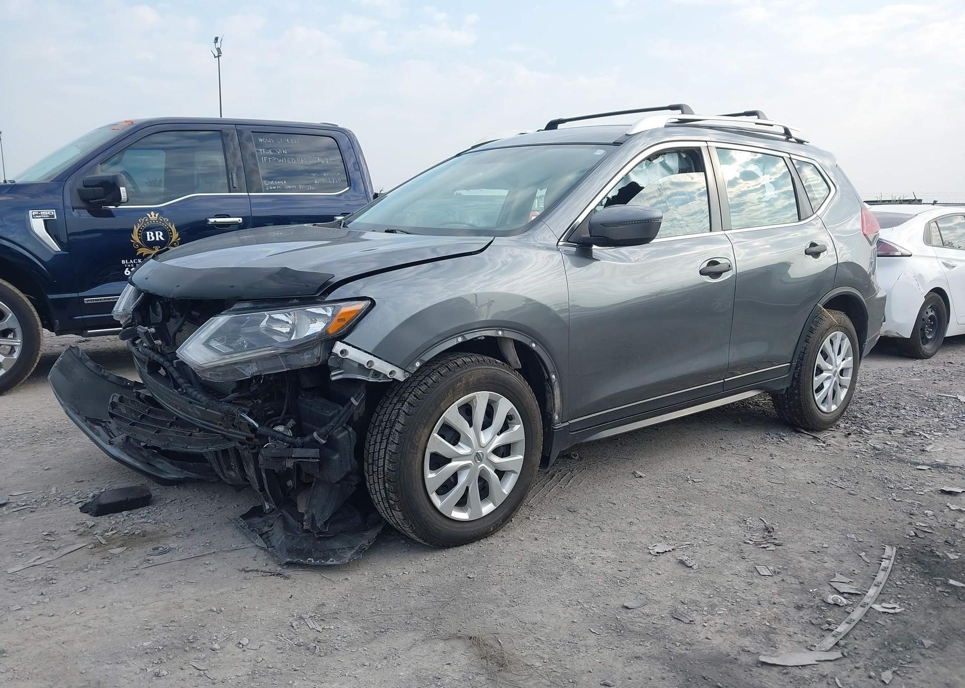2019 NISSAN ROGUE S