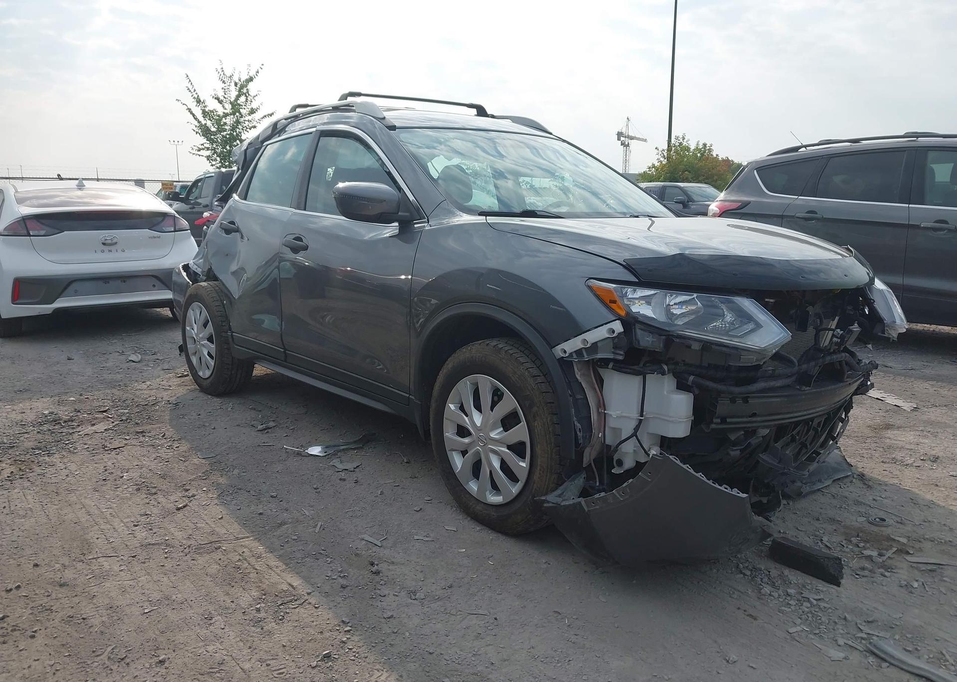 2019 NISSAN ROGUE S